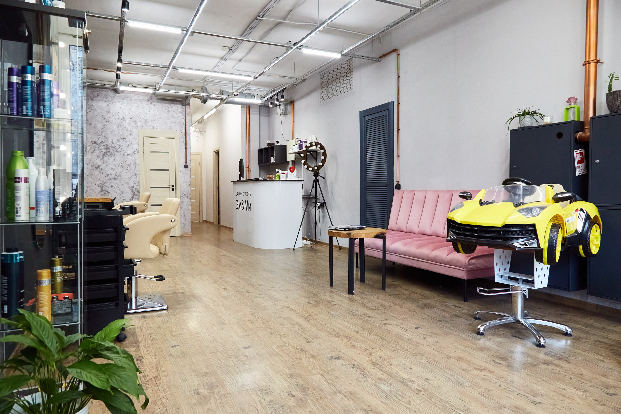 Салон ЭмМи. Фотограф Анастасия Леонтьева Санкт-Петербург