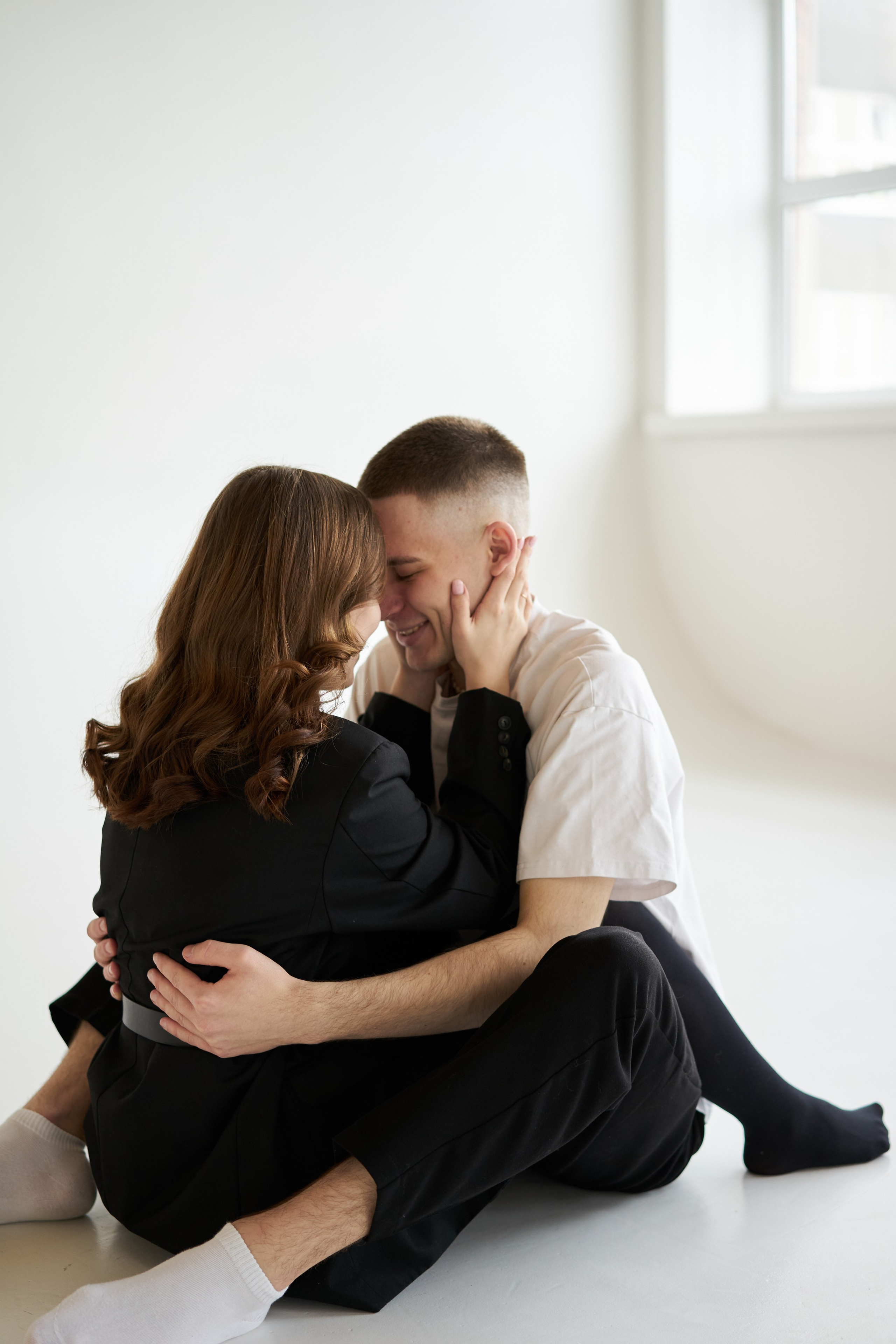 Влюбленные фотосессия в студии. Фотограф Екатеринбург Кокшарова Александра