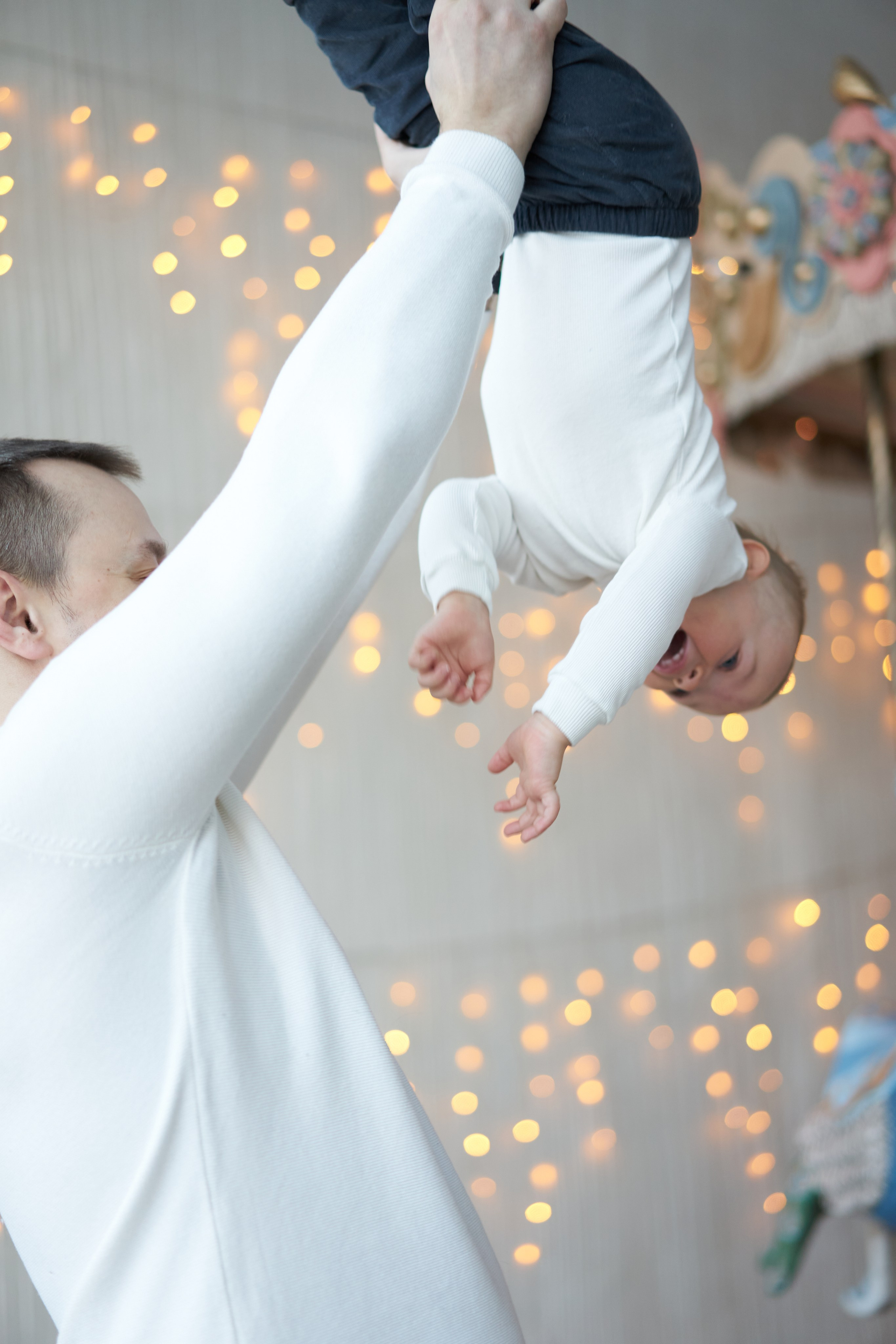 Семейная фотосессия в студии. Фотограф Екатеринбург Кокшарова Александра