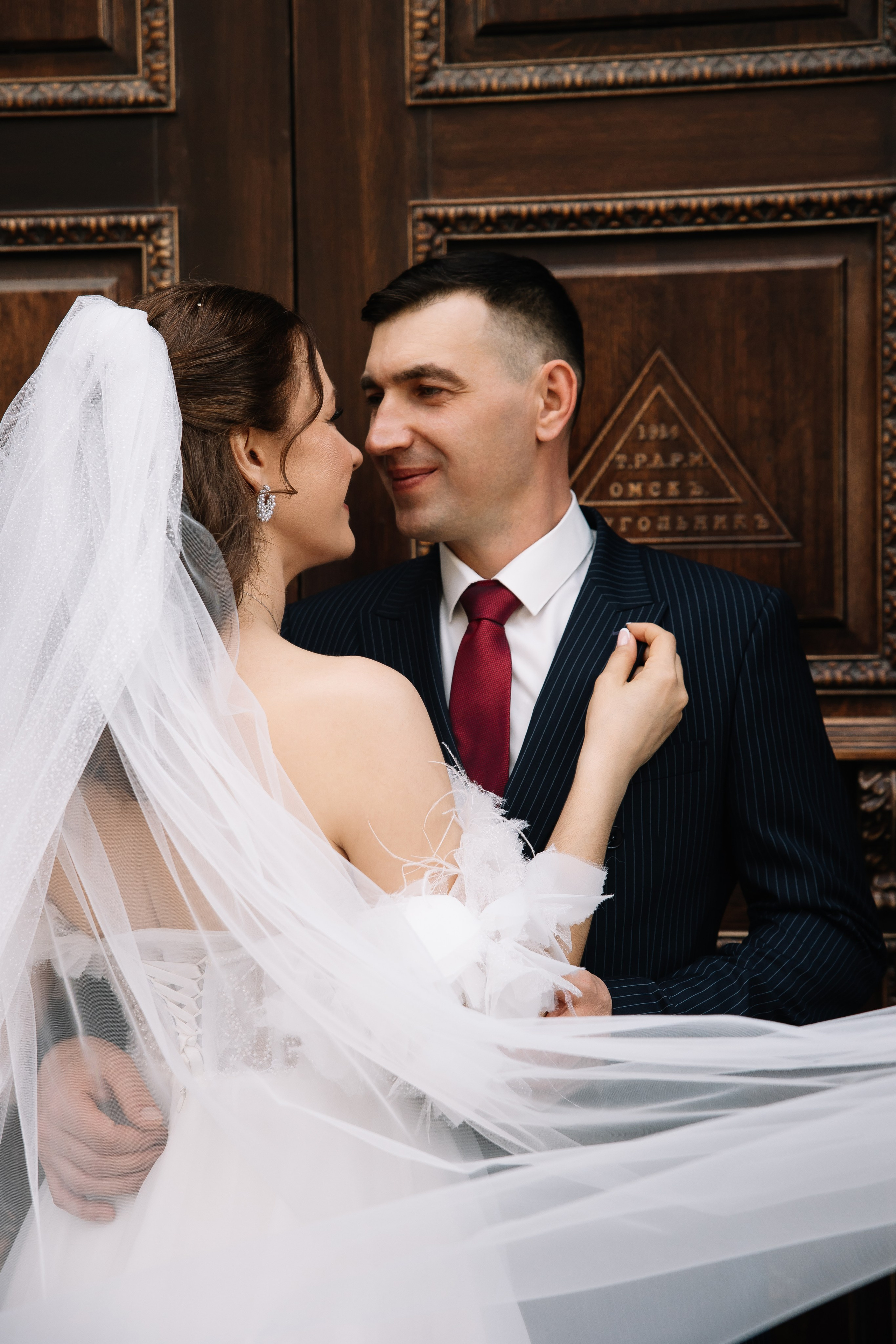 Александр и Татьяна. Свадебный фотограф и видеограф в Омске — Виталий и Алёна Орлянд