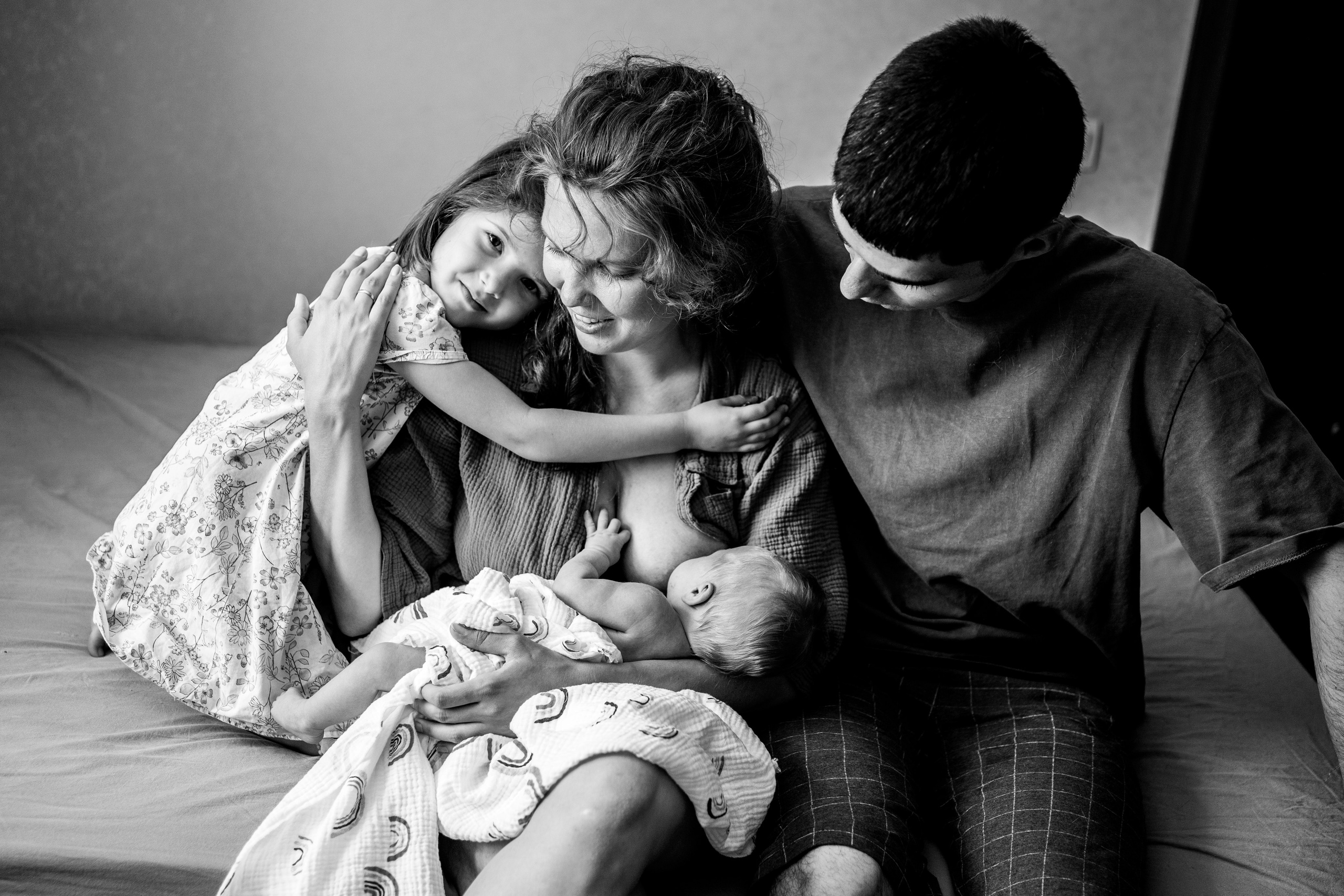 Настя, Сережа, Мира, Лиза, Дима. Фотограф грудного вскармливания в Москве Екатерина