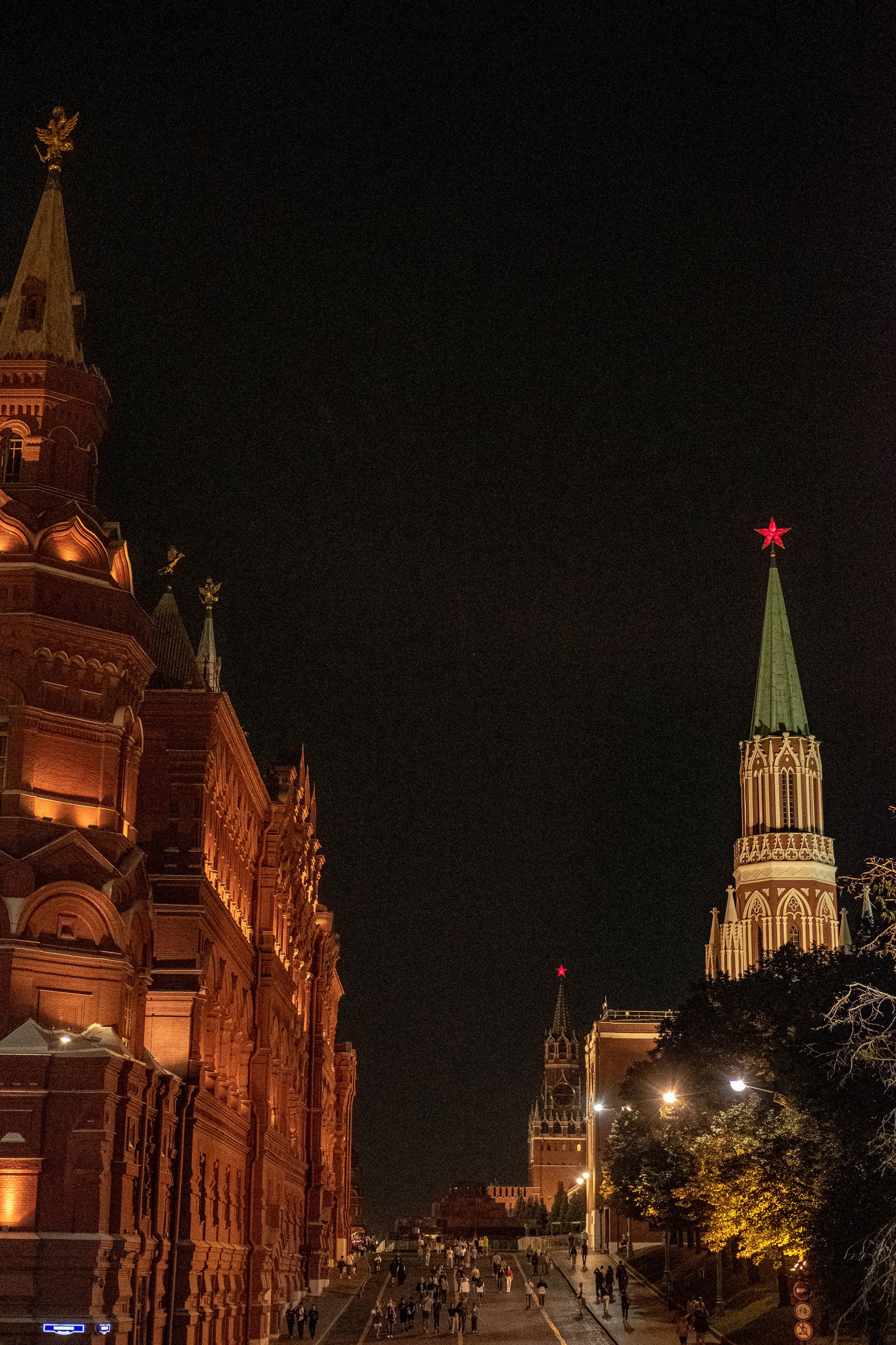 Москва 2024. Свадебный и семейный фотограф в Новосибирске, Санкт-Петербурге, Москве