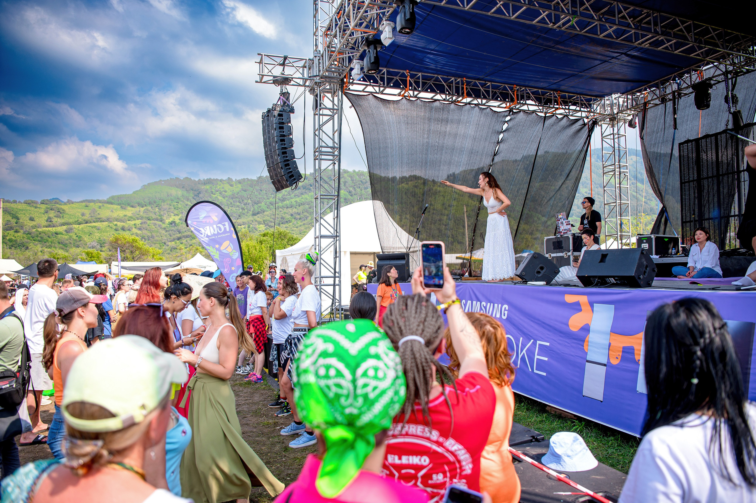 Концерты. Фестивали. Елена Северина фотограф, Алматы: репортаж (спорт, концерты, конференции), предметная и фуд-съёмка, портреты, каталоги, фэшн, ретушь