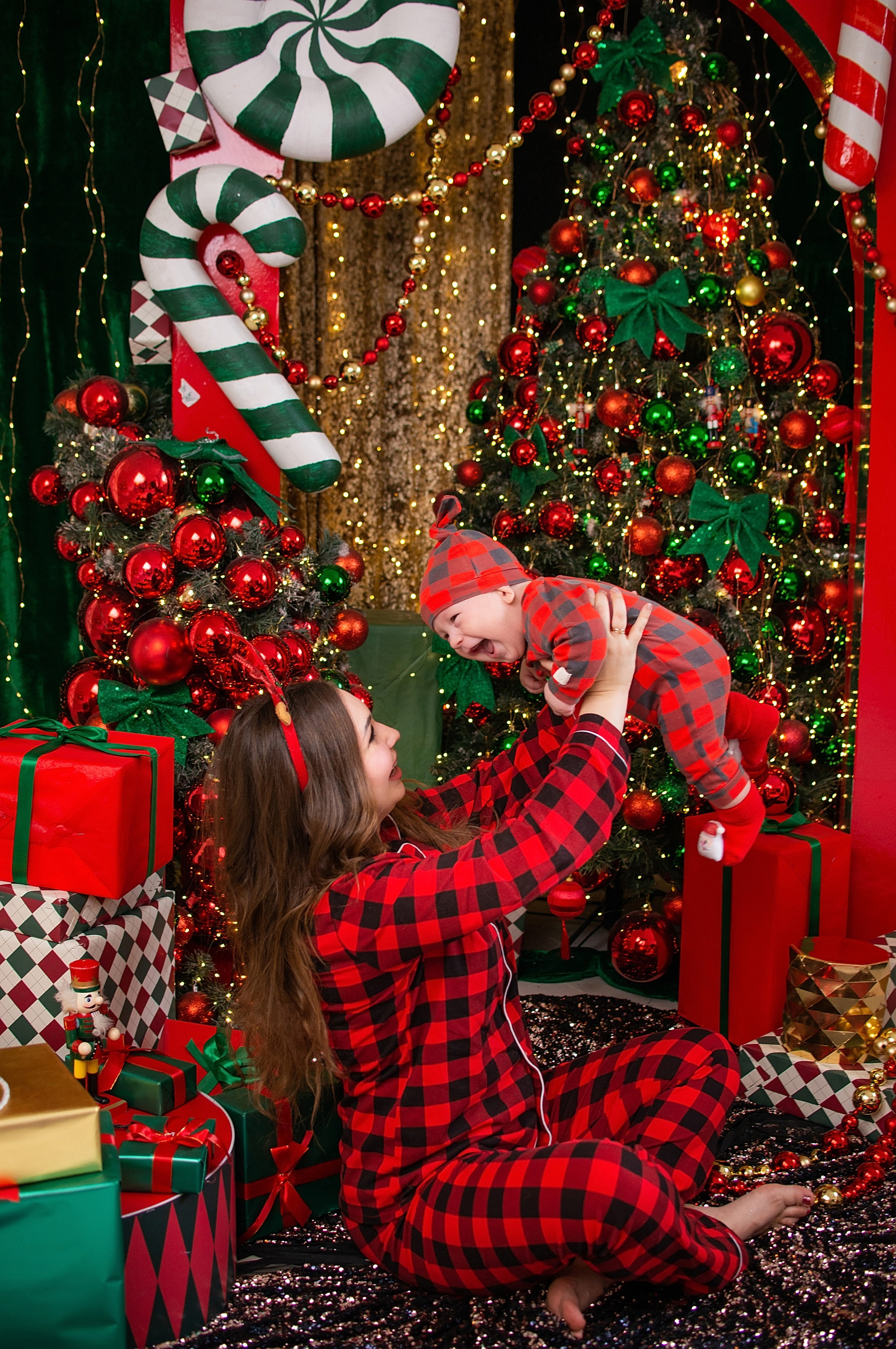 Анонс новогодней съёмки 2023-2024 для Льва и Марии. Фотограф новорожденных Краснодар Малышенко Надежда