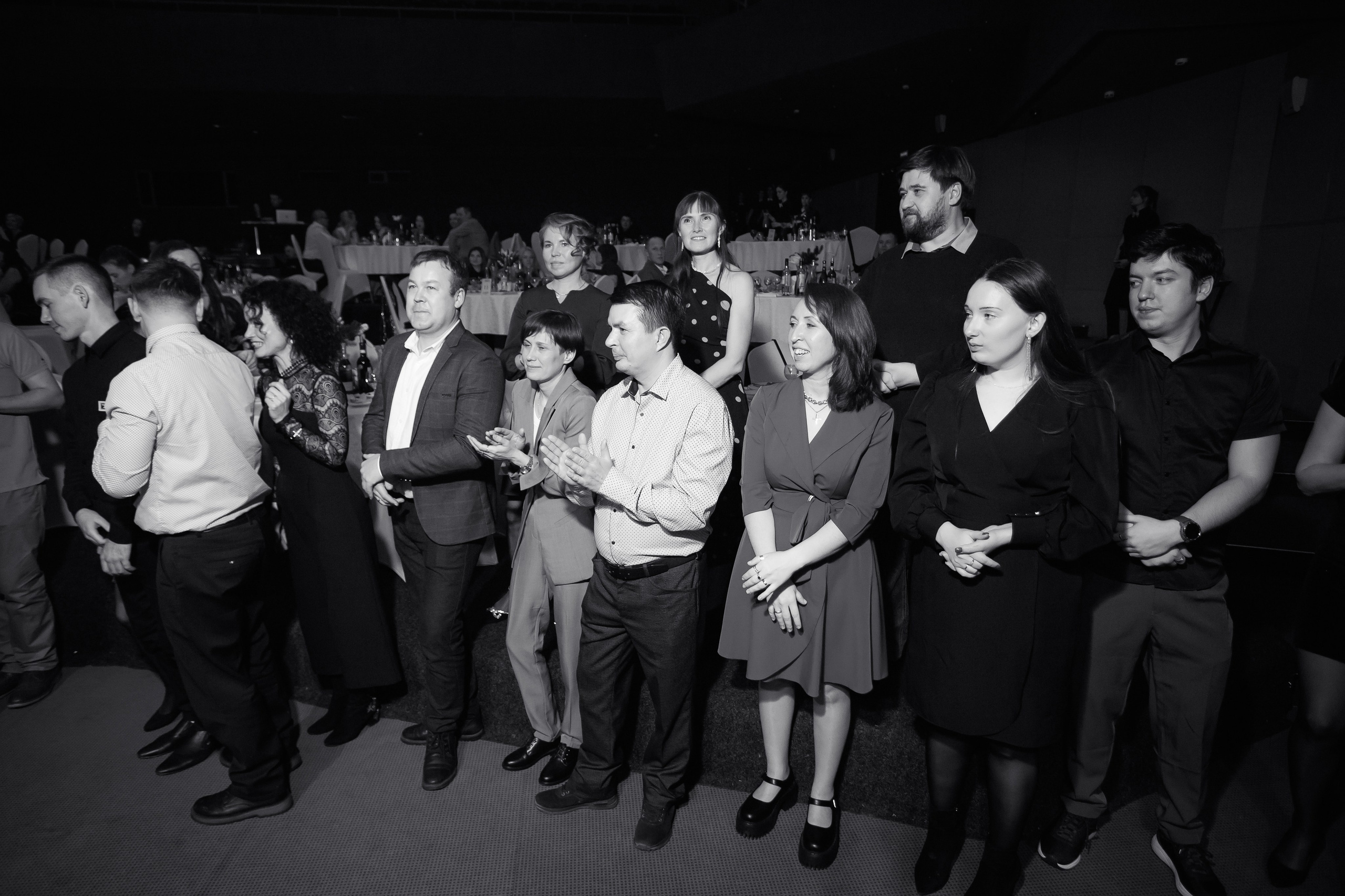 РЕПОРТАЖ: НОВЫЙ ГОД В ДК МЕТАЛЛУРГ. Профессиональный фотограф в Ижевске Леша Петров