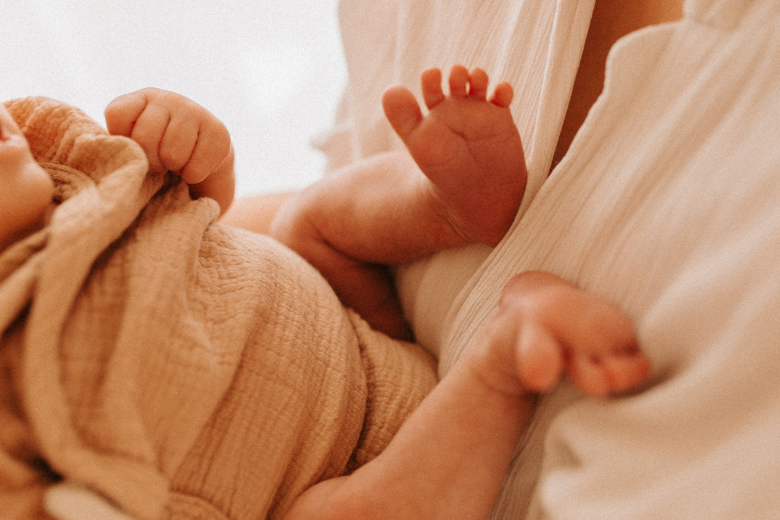 Séance newborn Sasha. Photographe des familles et enfants à Nantes et alentours