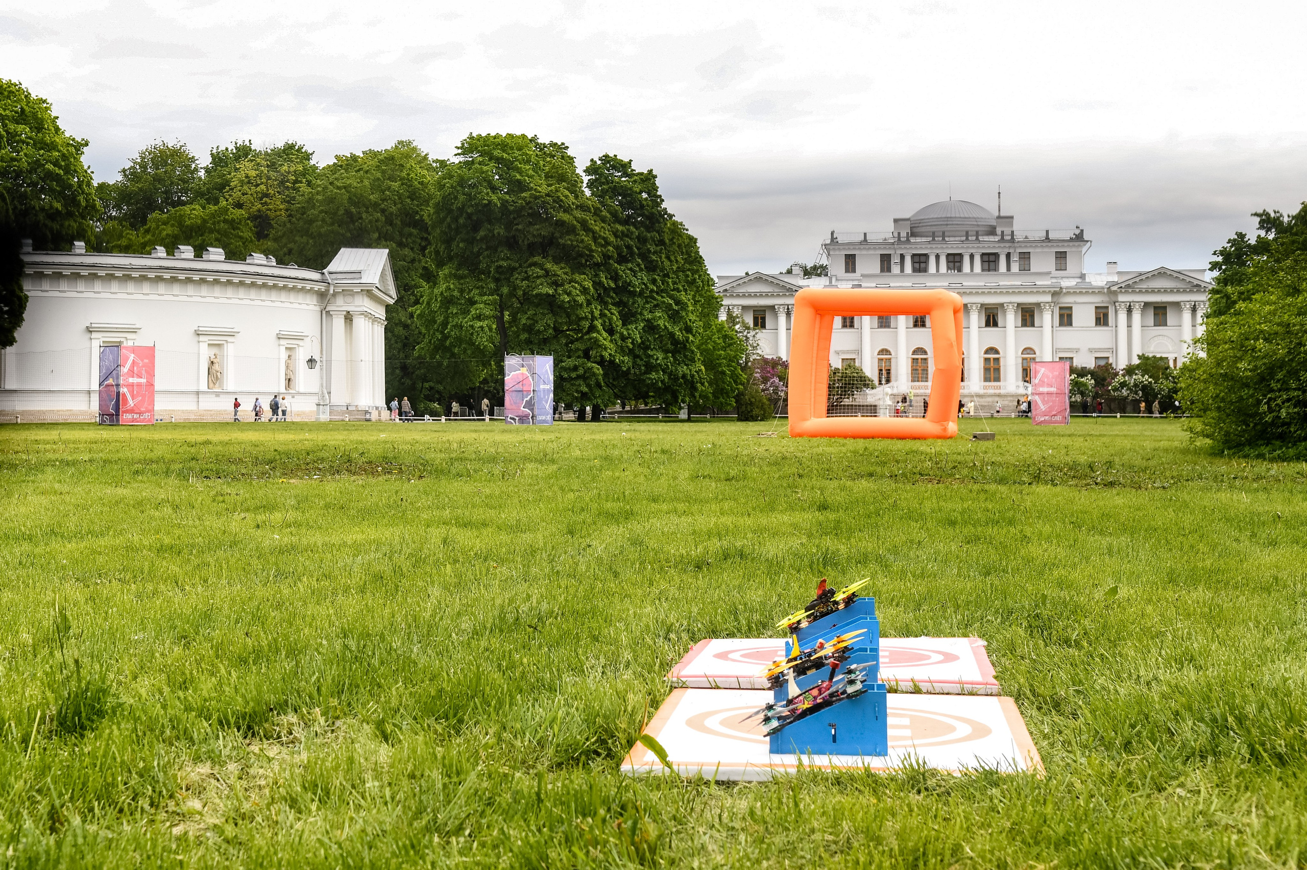 1 июня 2025 год Елагин слёт. ОЛЕСЯ ШАФЕРОВА / ВАШ ФОТОГРАФ в Санкт-Петербурге