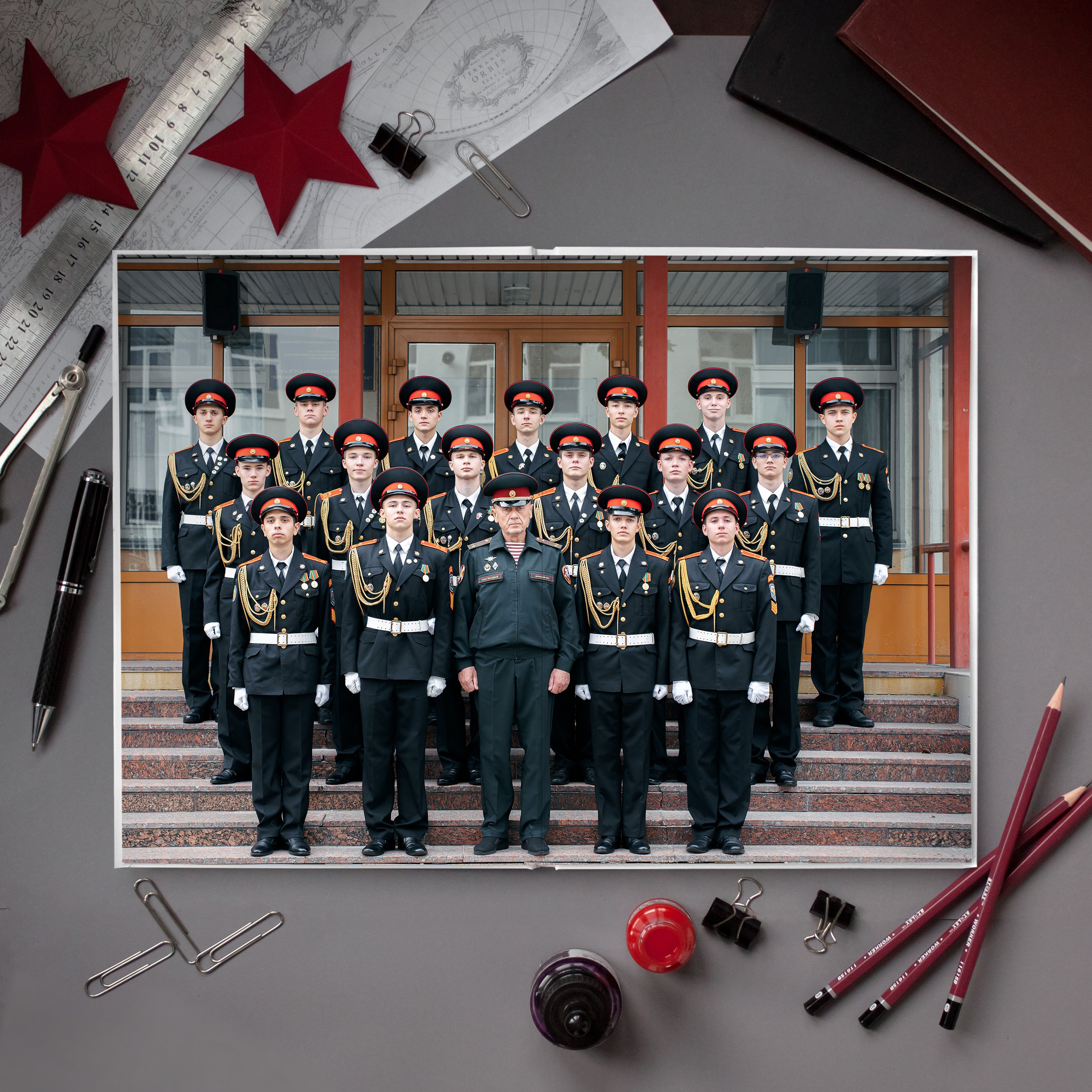 Кадетский альбом 14 разворотов. Фотограф Казакова Анастасия