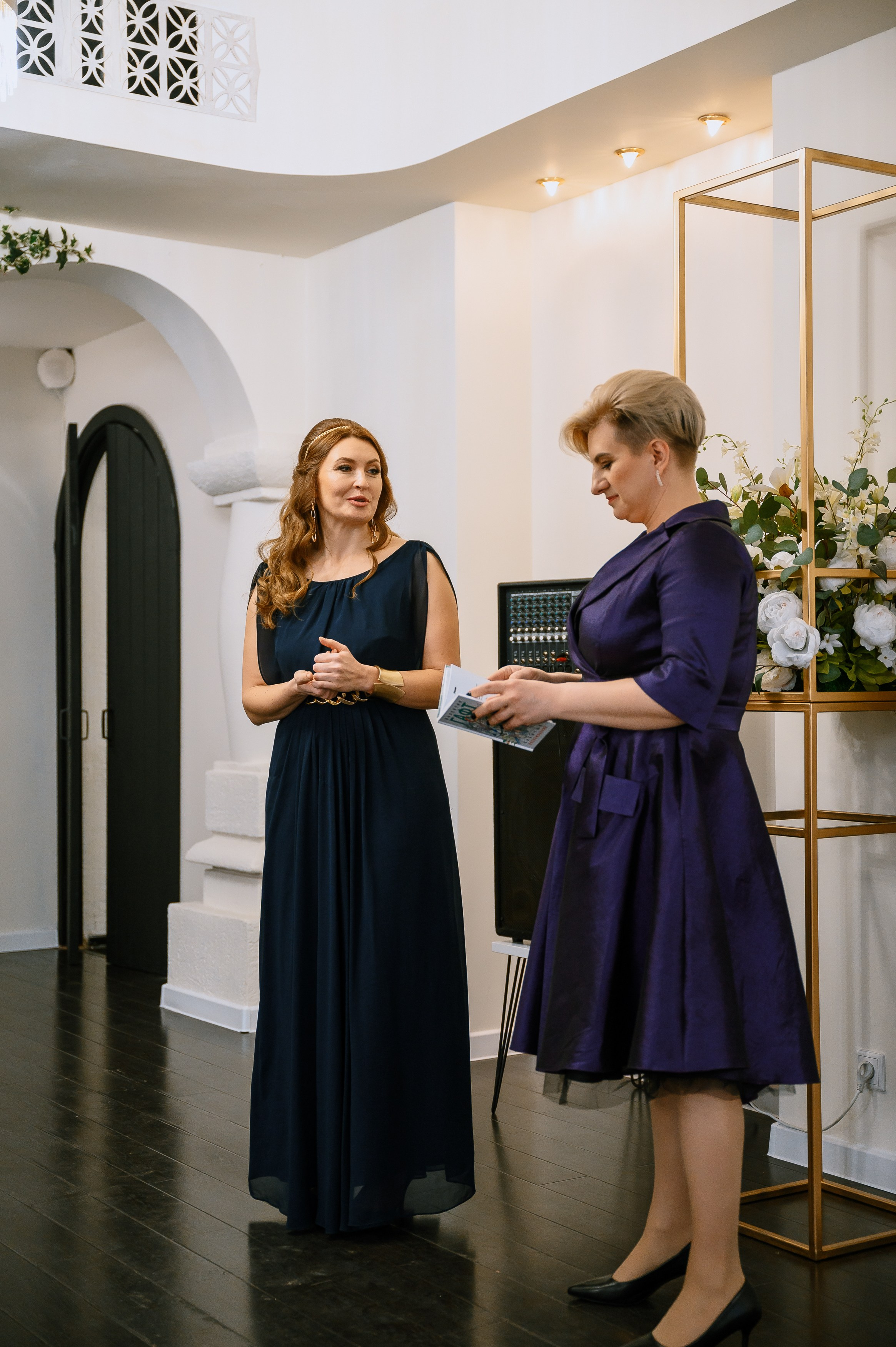 Поэтический вечер Ольги Любимовой. Свадебный и просто хороший фотограф в Челябинске