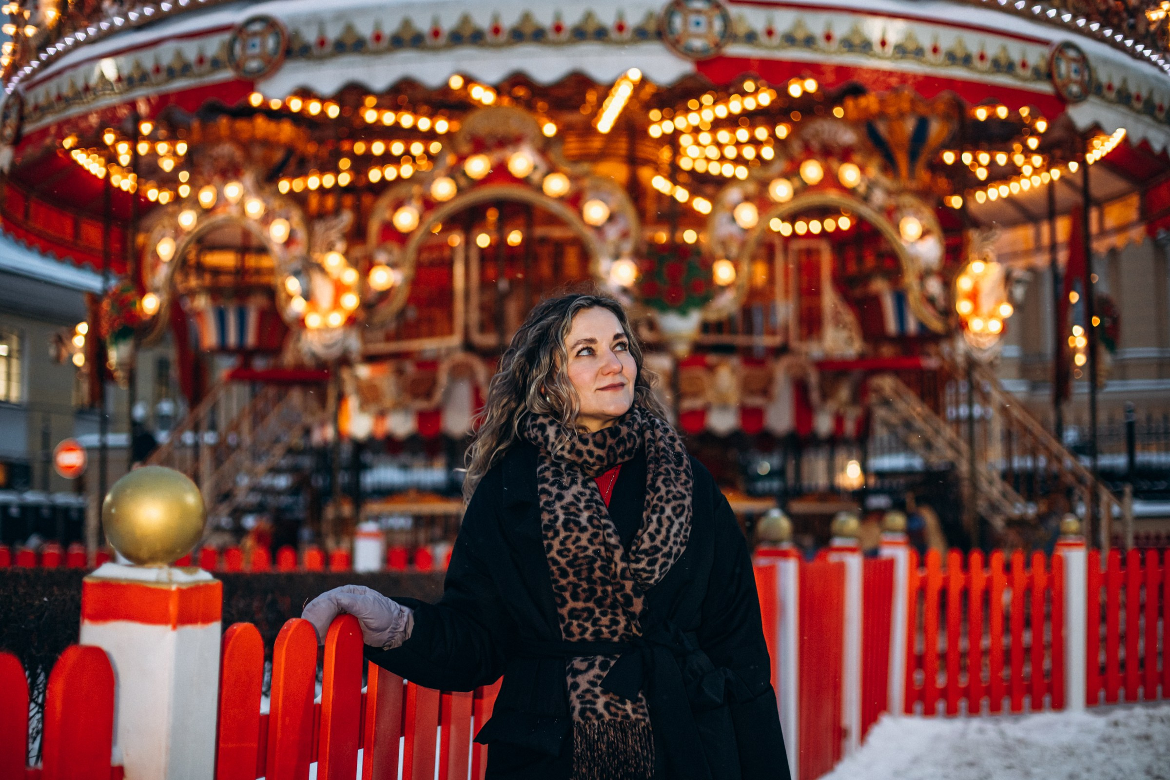 Юлия в декабре. Фотопрогулка в Петербурге. Индивидуальный и семейный фотограф в Санкт-Петербурге