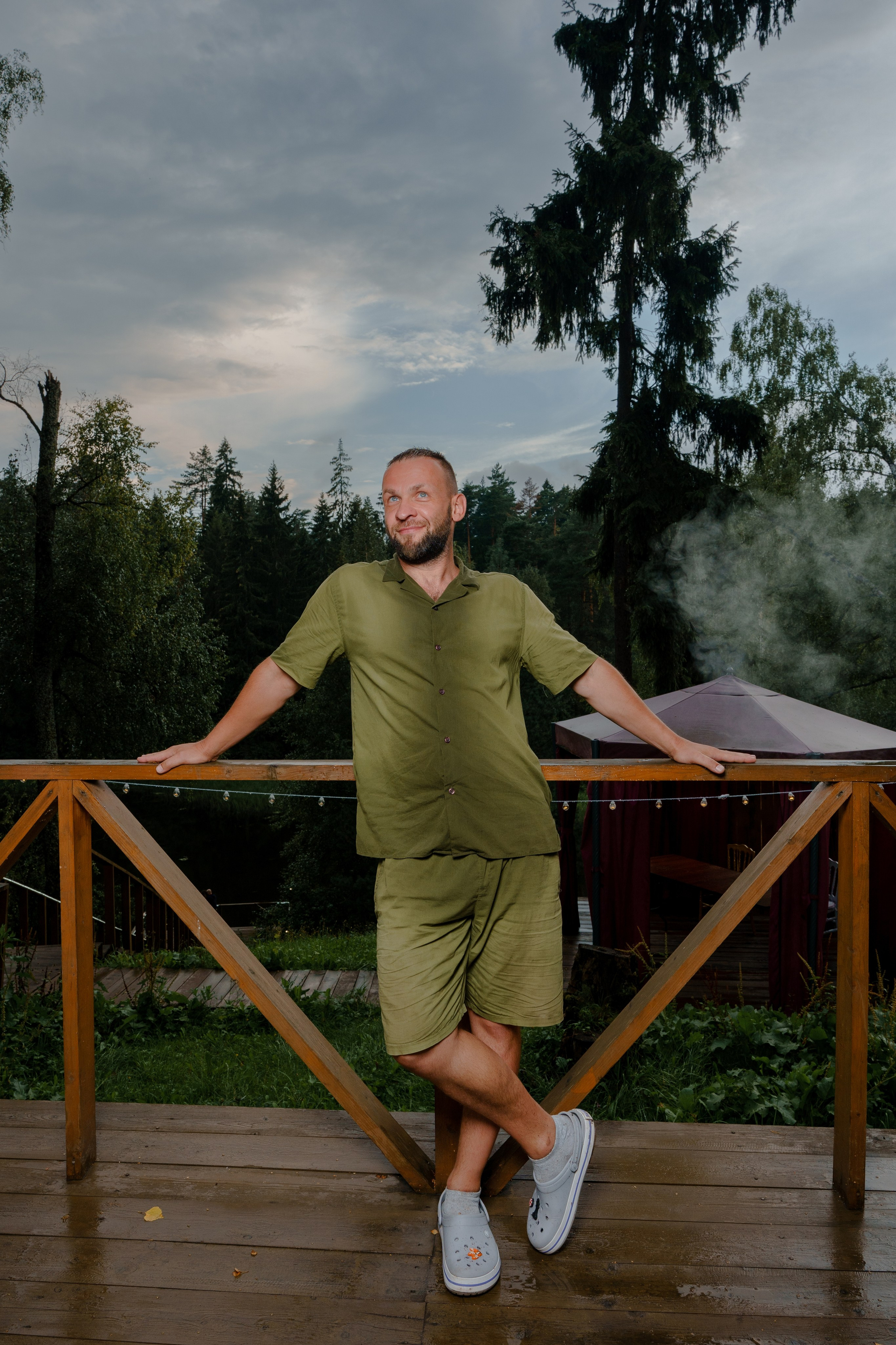 День рождения в шатре на водохранилище. Репортажный фотограф Москва Сергей Дружинин