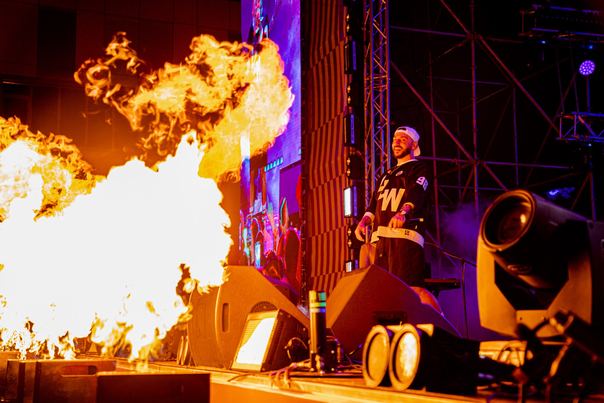 L'One. Репортажный, промышленный и маркетплейс-фотограф Дмитрий Чернат