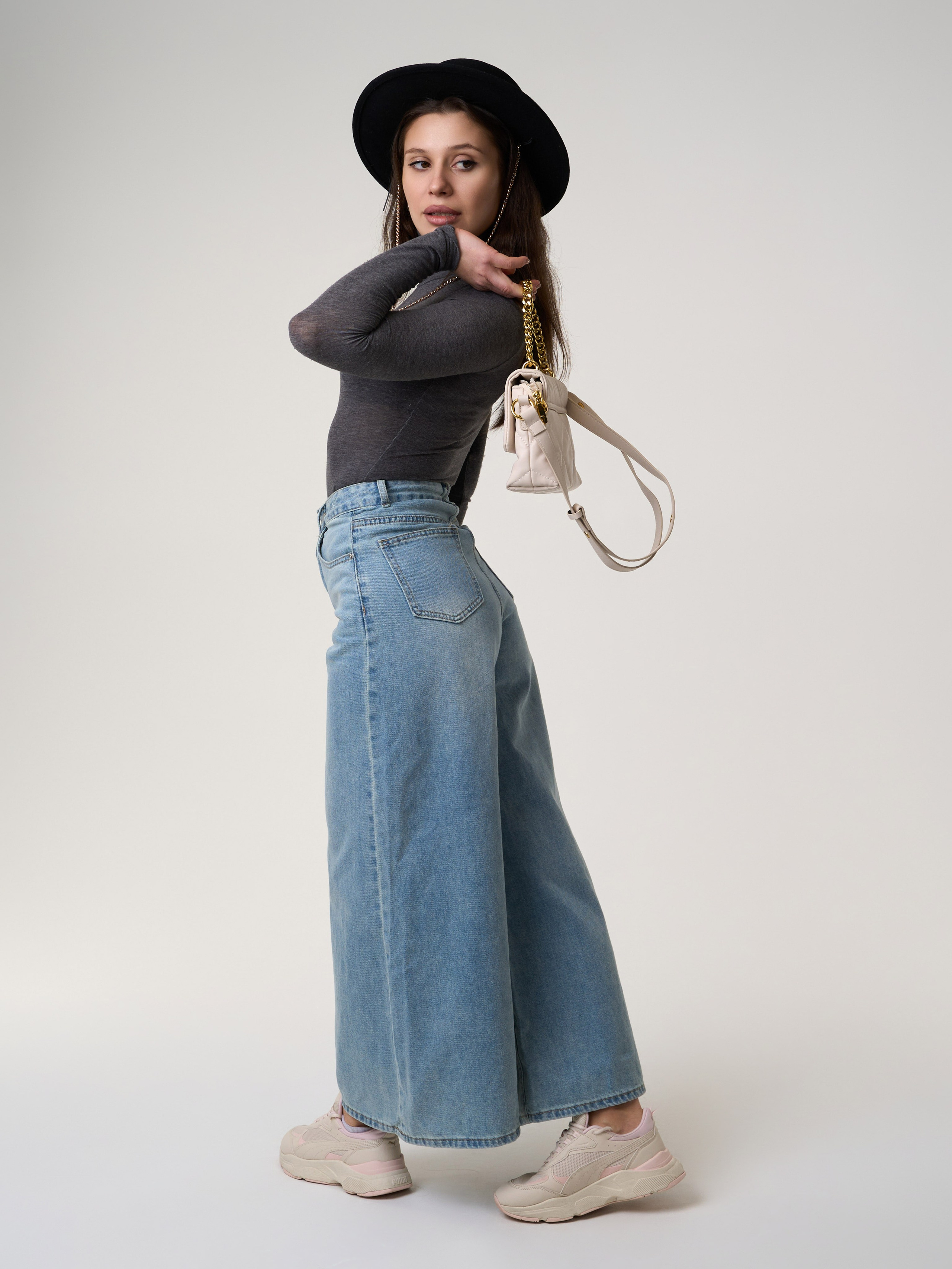 Каталожная съемка. Фотограф в стиле Fashion в Москве. Мария Сентиментальная