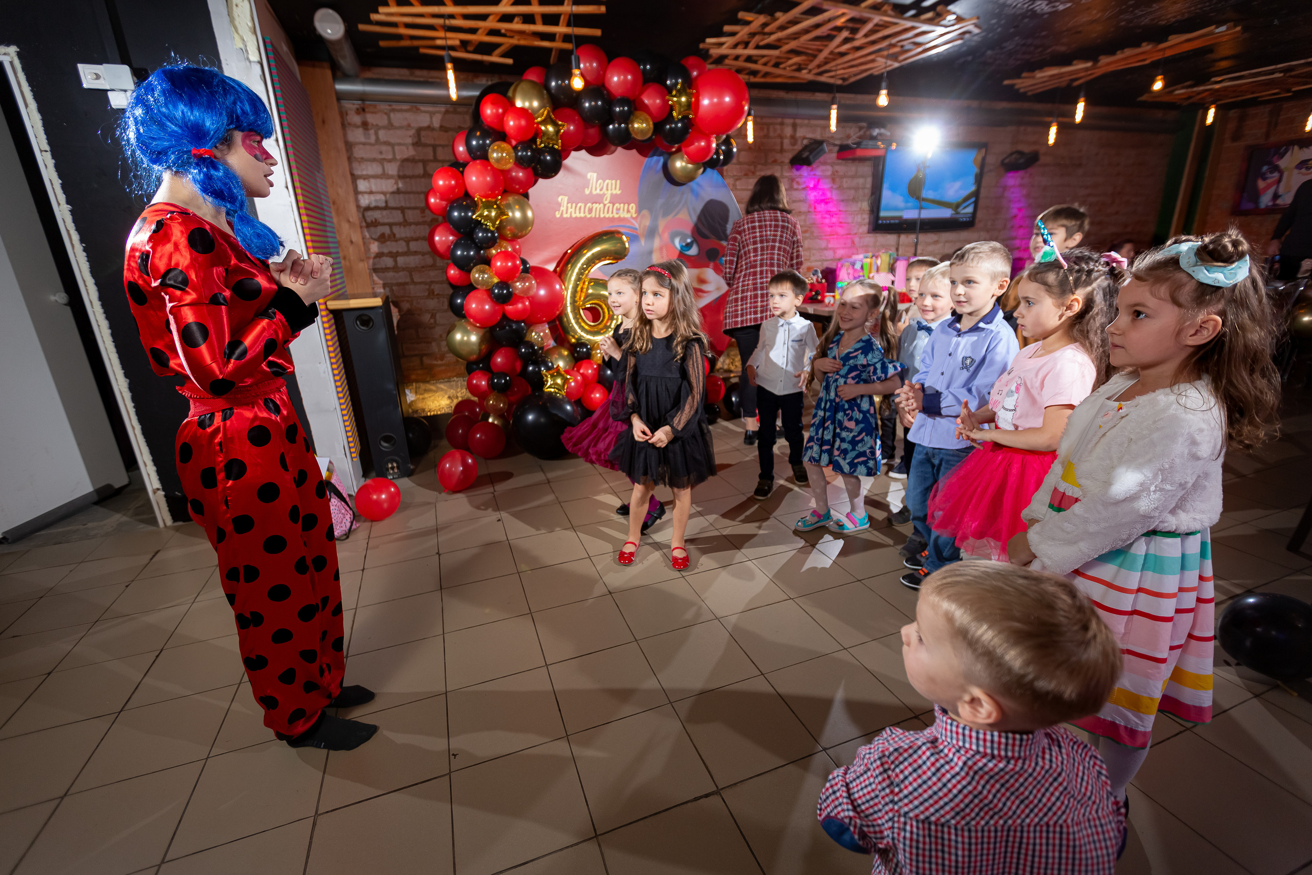 День рождения Насти в стиле «Леди Баг». Семейный и детский фотограф Комина Елена, Власиха, Одинцово