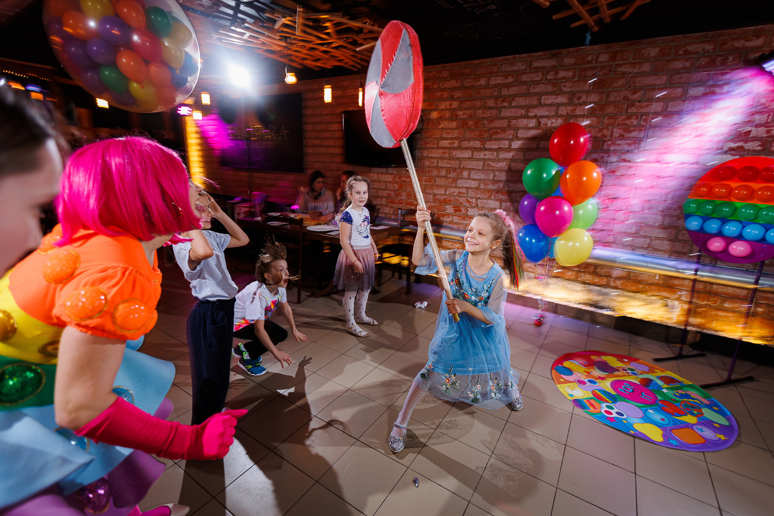 День рождения Кристины «Pop-it». Семейный и детский фотограф Комина Елена, Власиха, Одинцово