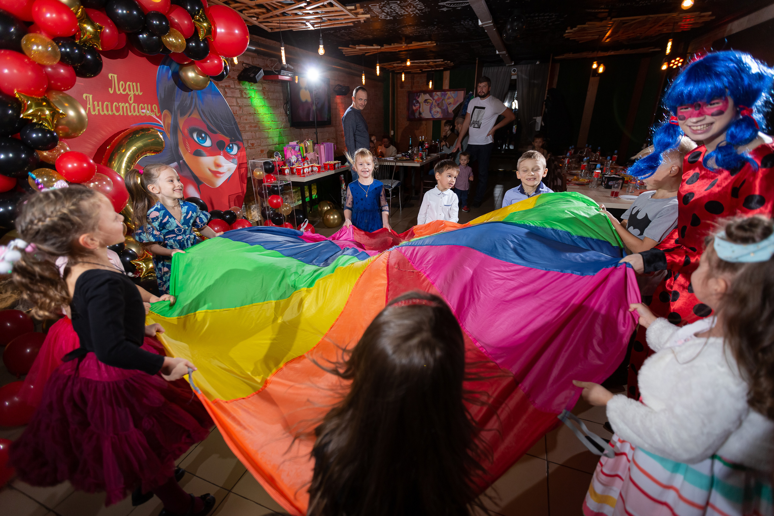 День рождения Насти в стиле «Леди Баг». Семейный и детский фотограф Комина Елена, Власиха, Одинцово