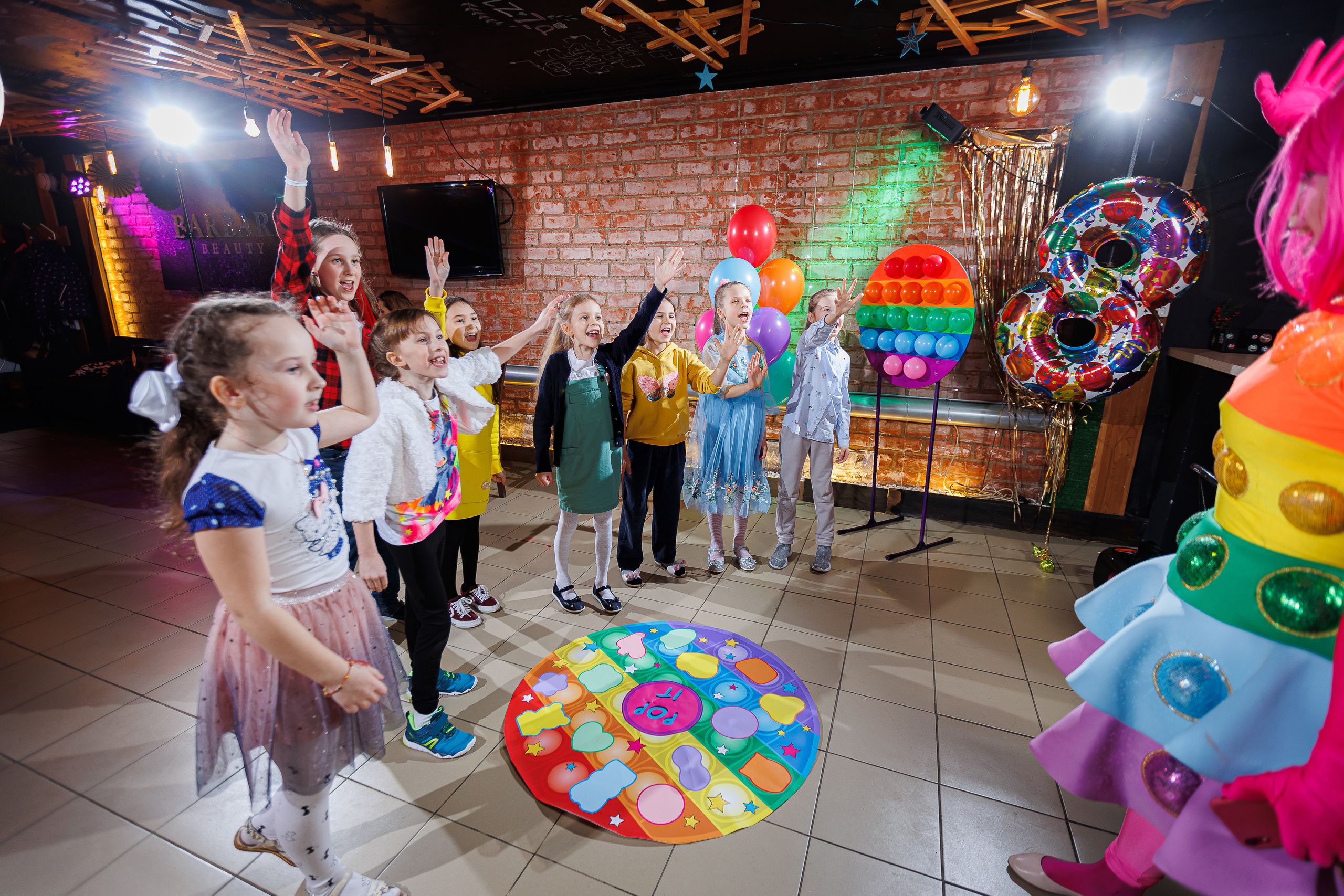 День рождения Кристины «Pop-it». Семейный и детский фотограф Комина Елена, Власиха, Одинцово