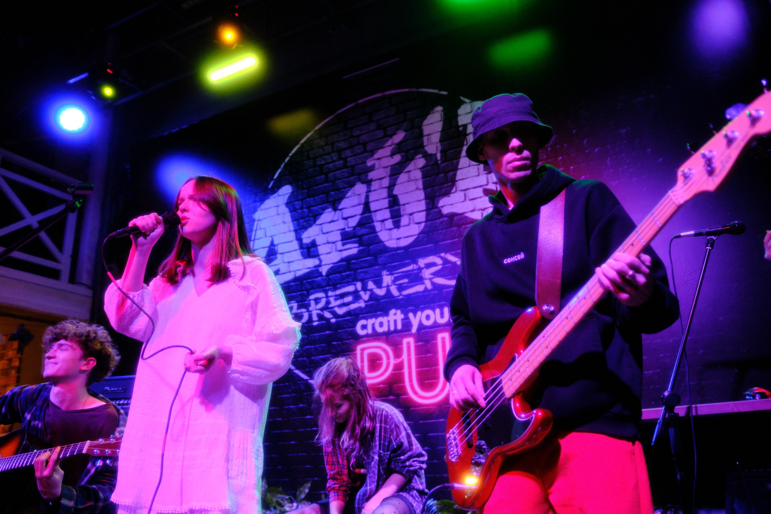 ArtaPub. Антон Ив