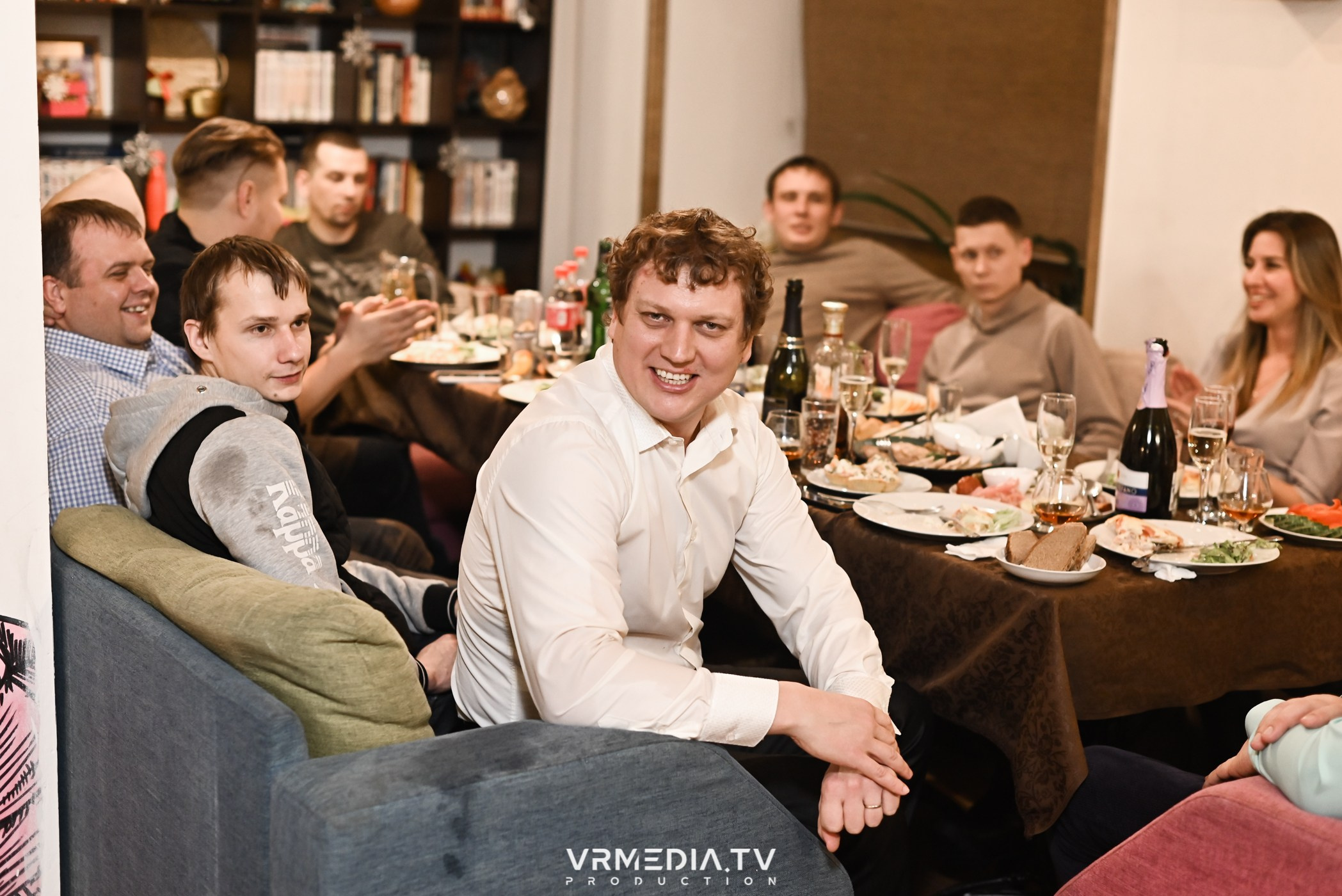 Новогодний вечер в кафе «кАмпот»