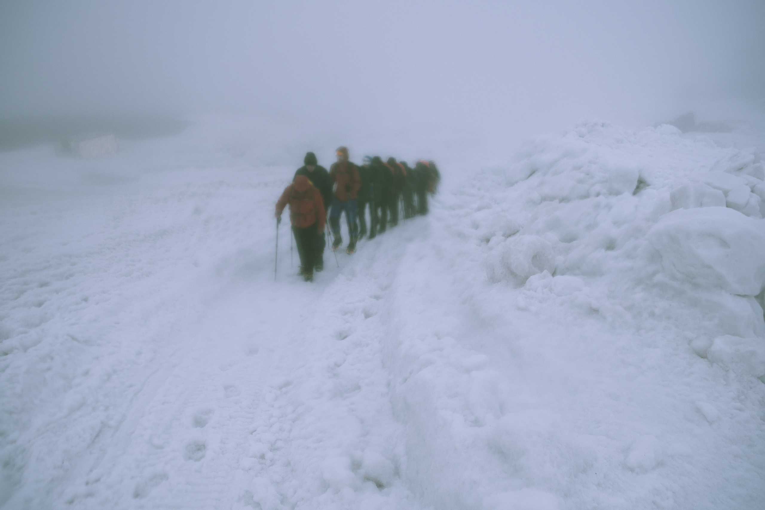 До Приюта-11 в снег. Фотограф Настя | Экспедиции и лайфстайл
