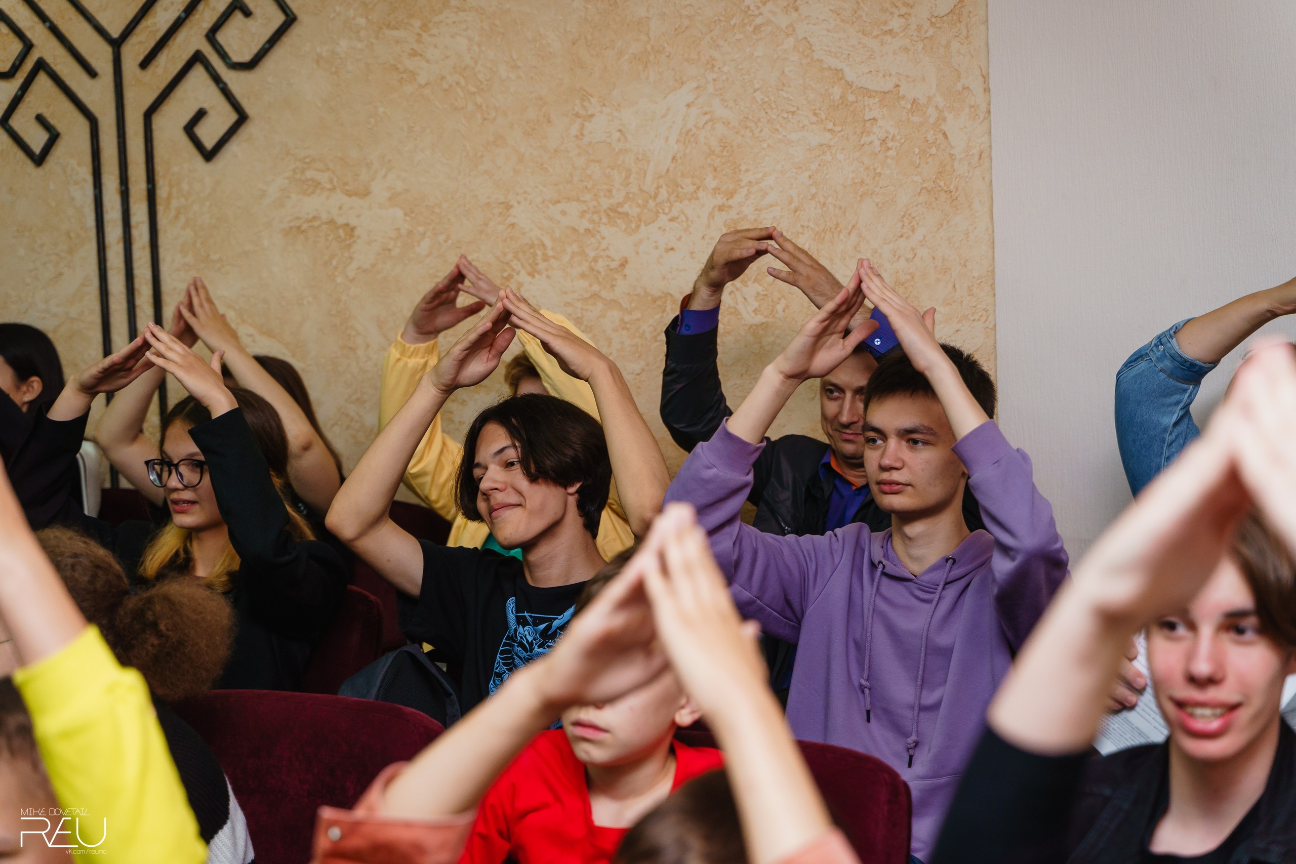 ВЫПУСКНОЙ ШКОЛЫ «Язык Для Успеха» 2023. Mike Dovetail | Портретный и репортажный фотограф