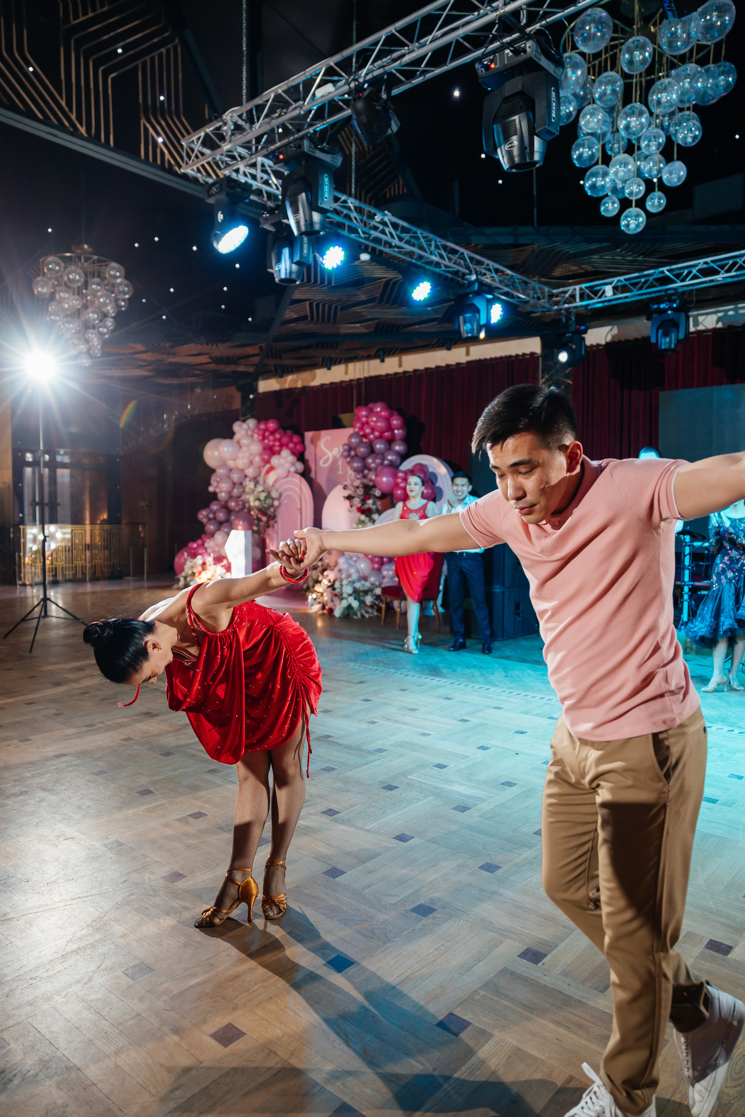 1 жас той. Профессиональный фотограф в городе Астана/Алматы Даурен Сембаев