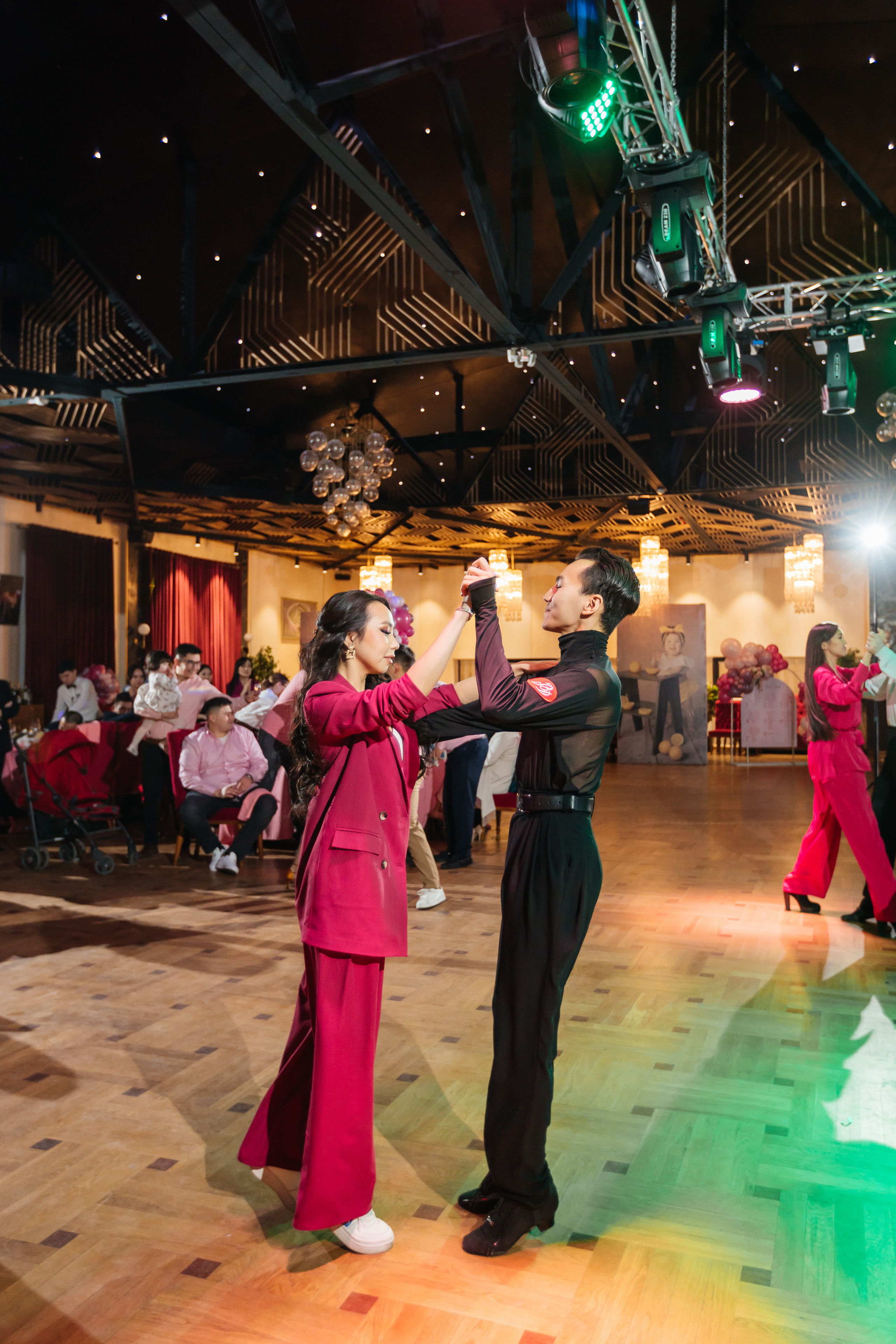 1 жас той. Профессиональный фотограф в городе Астана/Алматы Даурен Сембаев