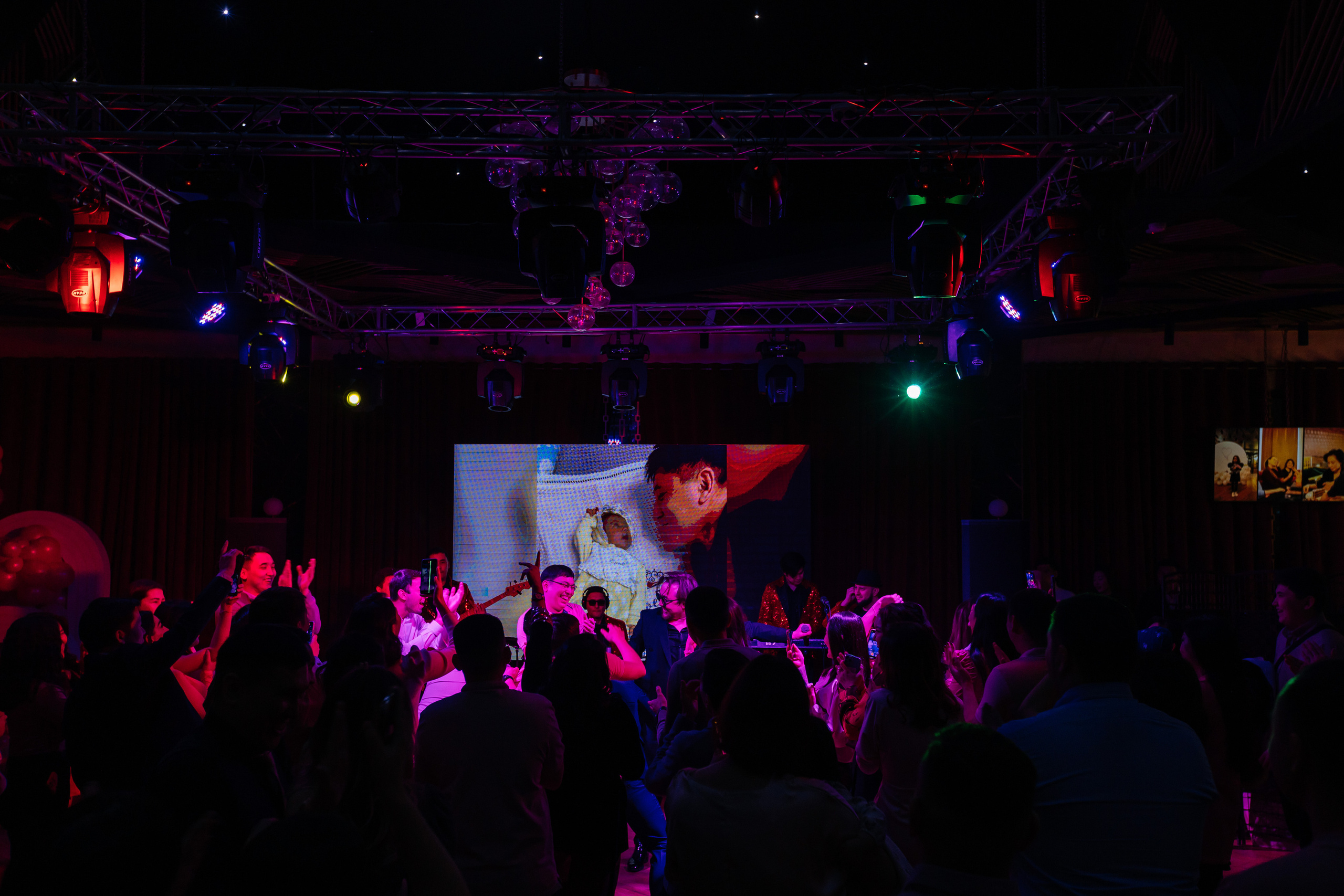 1 жас той. Профессиональный фотограф в городе Астана/Алматы Даурен Сембаев