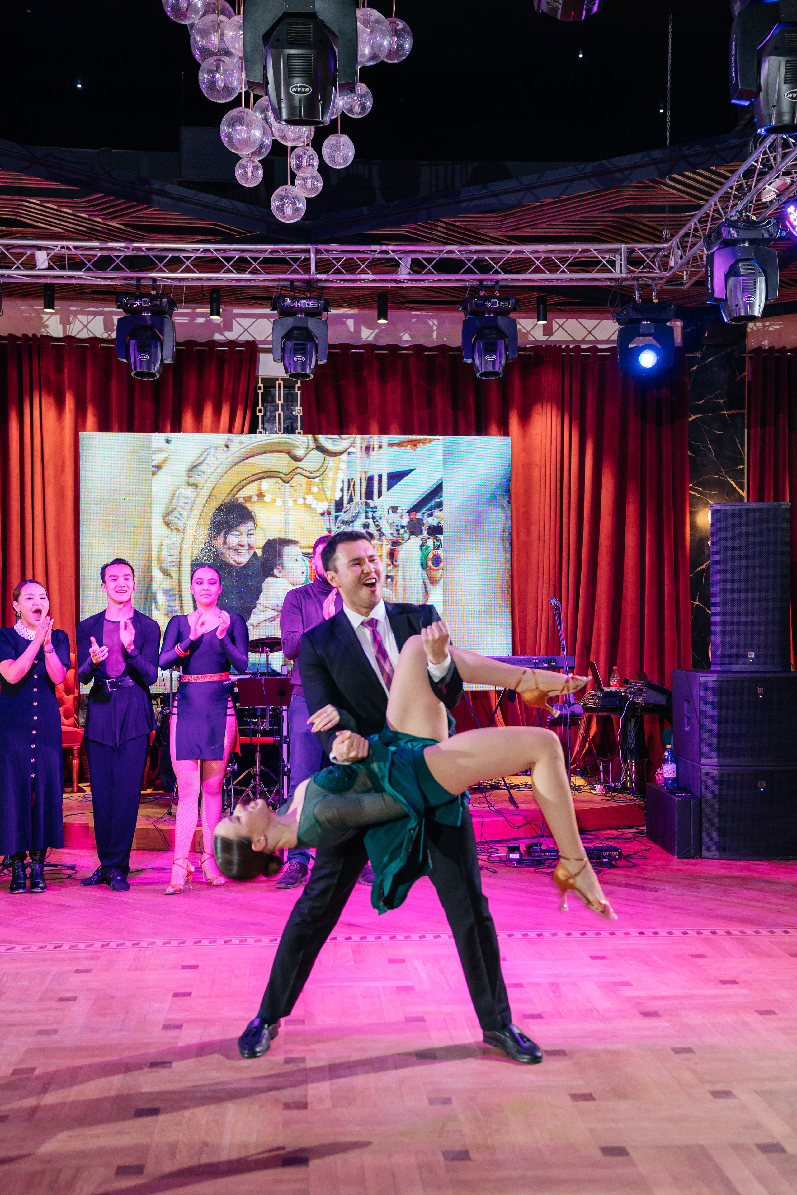 1 жас той. Профессиональный фотограф в городе Астана/Алматы Даурен Сембаев