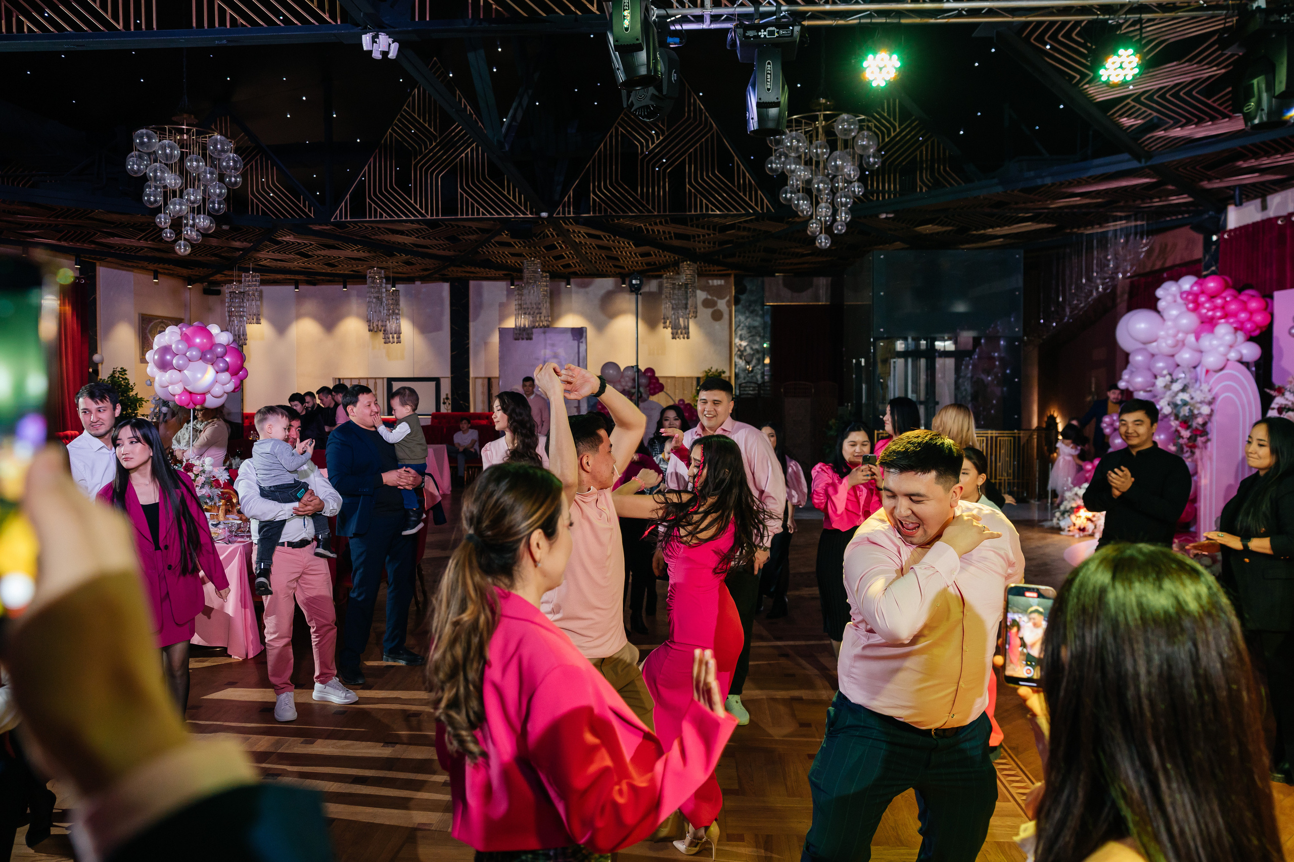 1 жас той. Профессиональный фотограф в городе Астана/Алматы Даурен Сембаев