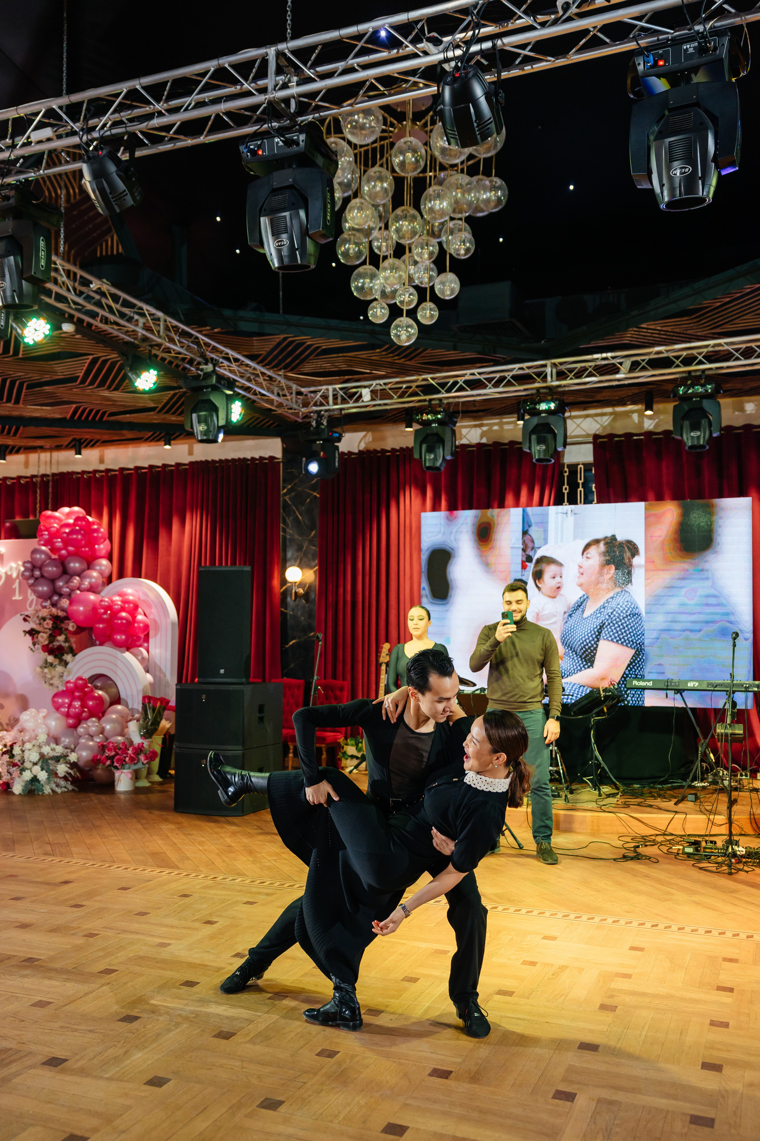 1 жас той. Профессиональный фотограф в городе Астана/Алматы Даурен Сембаев