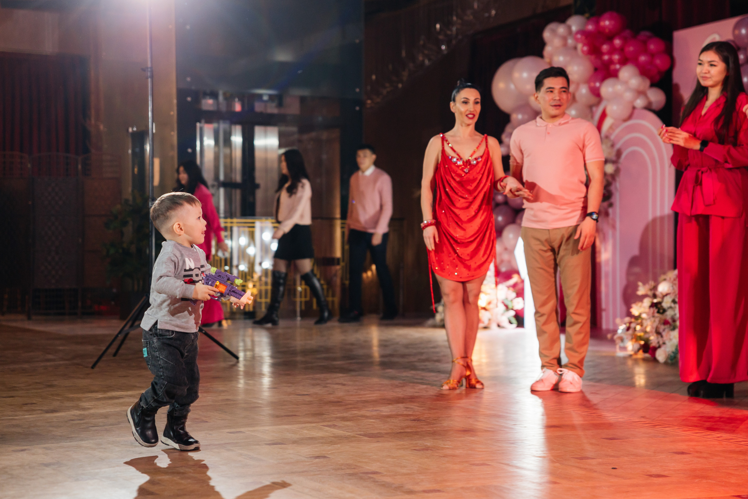 1 жас той. Профессиональный фотограф в городе Астана/Алматы Даурен Сембаев