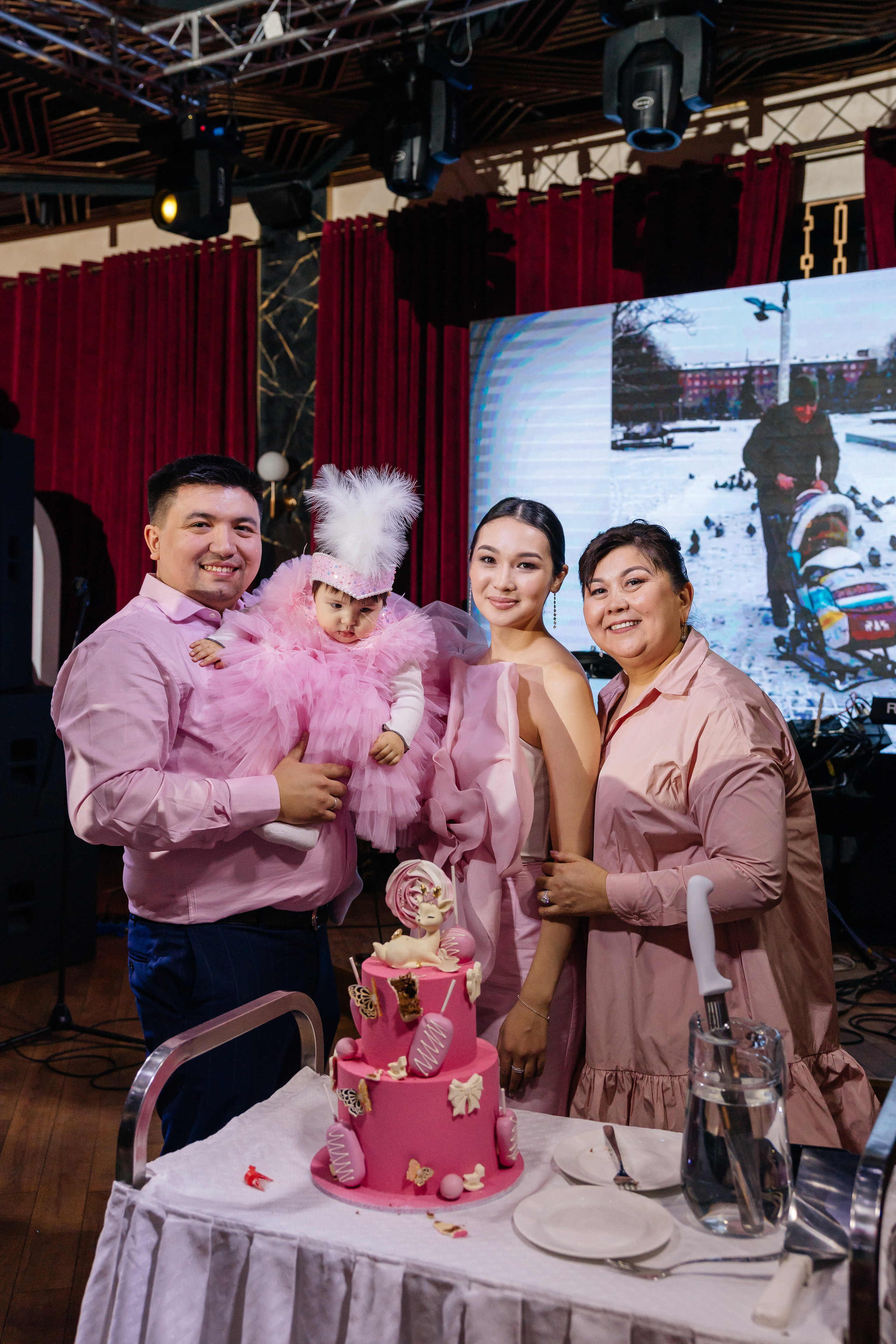 1 жас той. Профессиональный фотограф в городе Астана/Алматы Даурен Сембаев