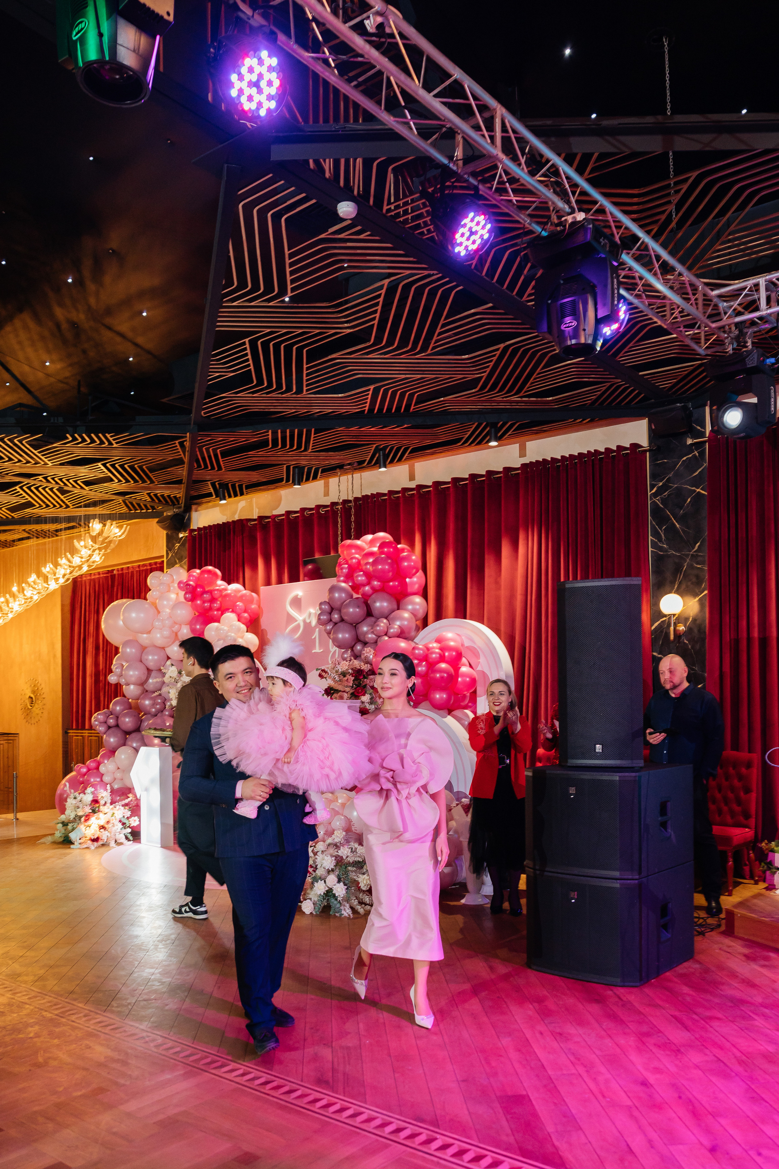 1 жас той. Профессиональный фотограф в городе Астана/Алматы Даурен Сембаев