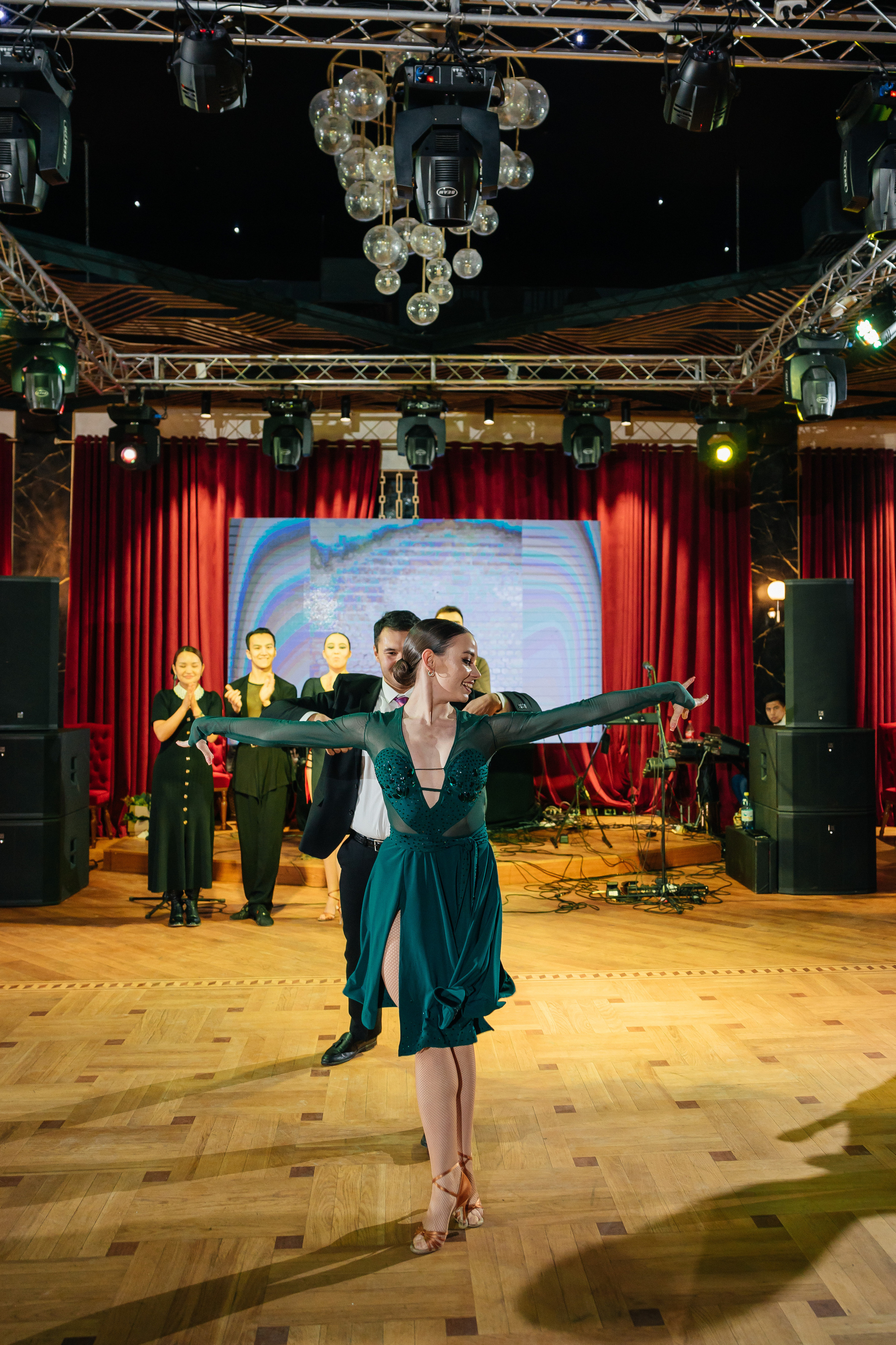 1 жас той. Профессиональный фотограф в городе Астана/Алматы Даурен Сембаев