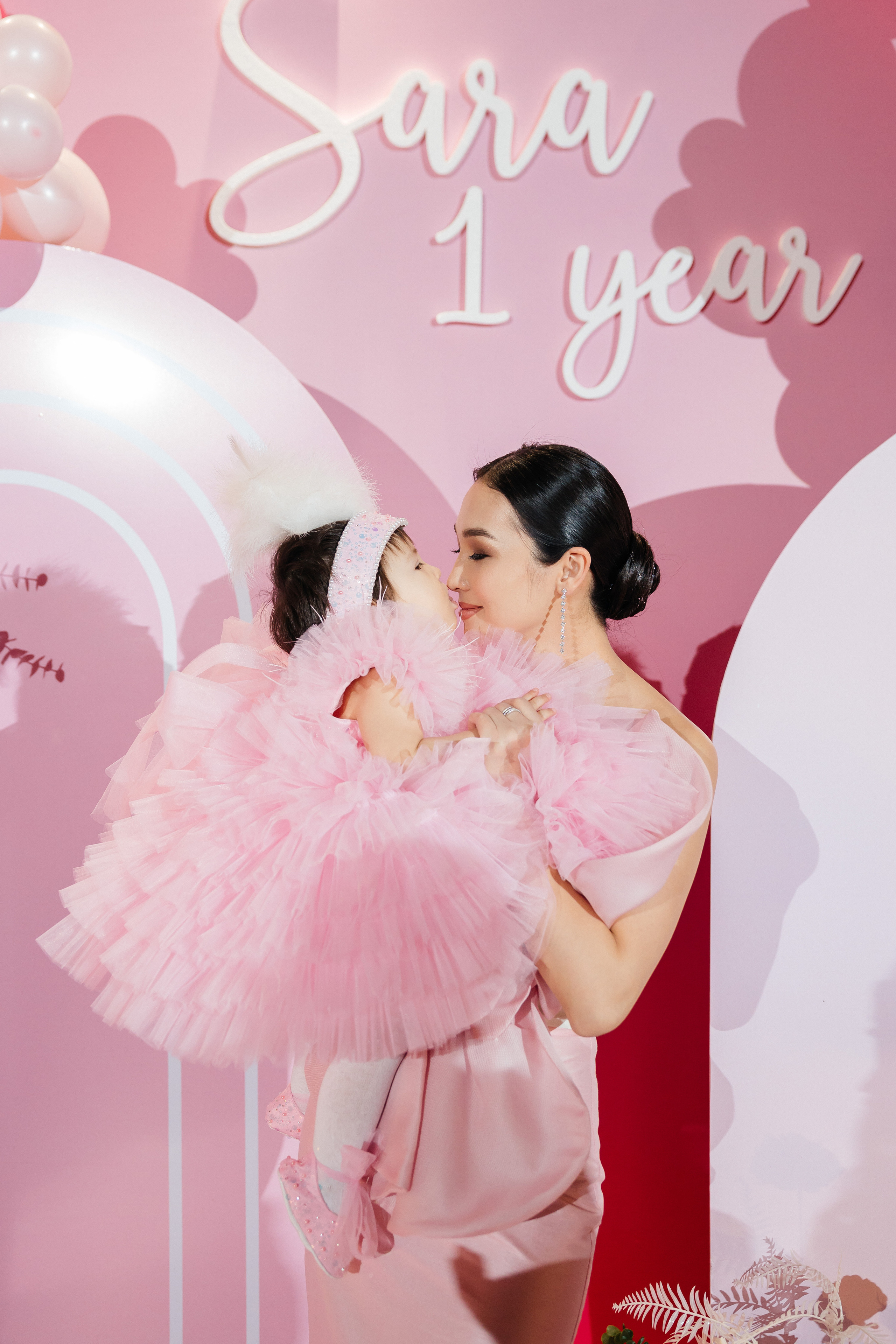 1 жас той. Профессиональный фотограф в городе Астана/Алматы Даурен Сембаев