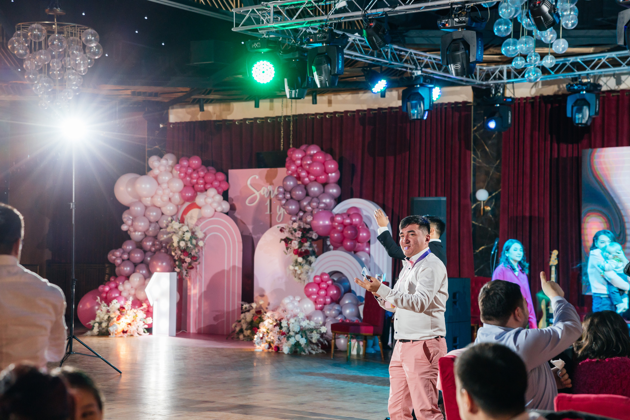 1 жас той. Профессиональный фотограф в городе Астана/Алматы Даурен Сембаев