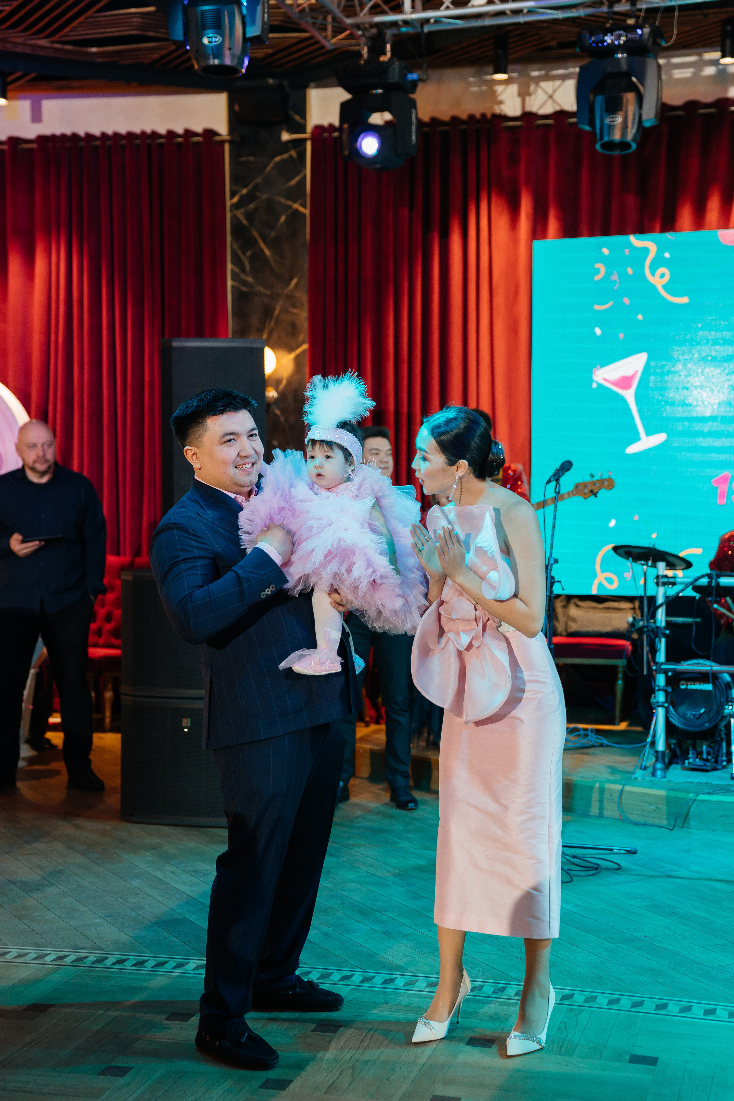 1 жас той. Профессиональный фотограф в городе Астана/Алматы Даурен Сембаев