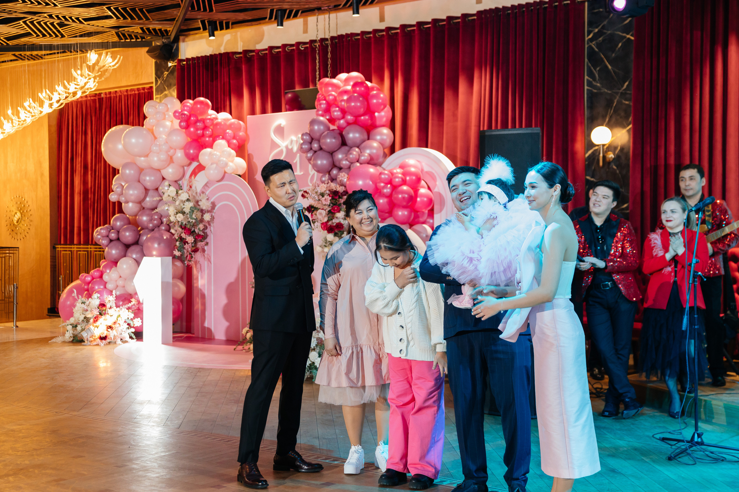 1 жас той. Профессиональный фотограф в городе Астана/Алматы Даурен Сембаев