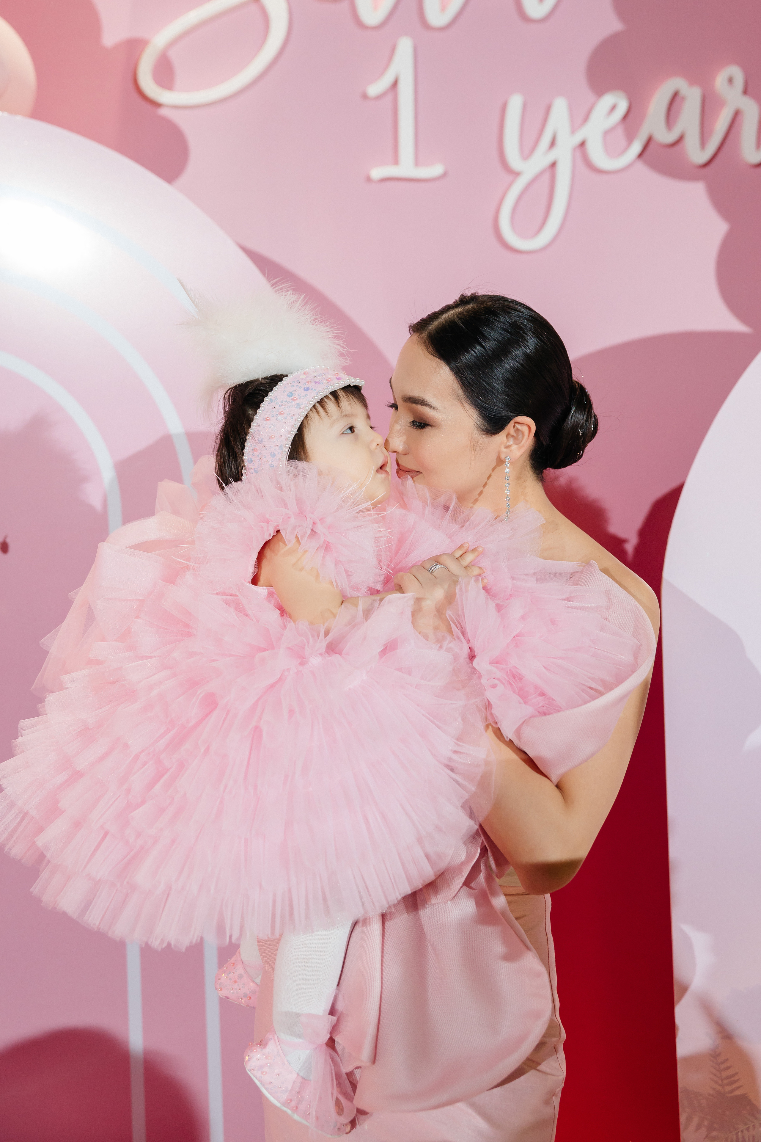 1 жас той. Профессиональный фотограф в городе Астана/Алматы Даурен Сембаев