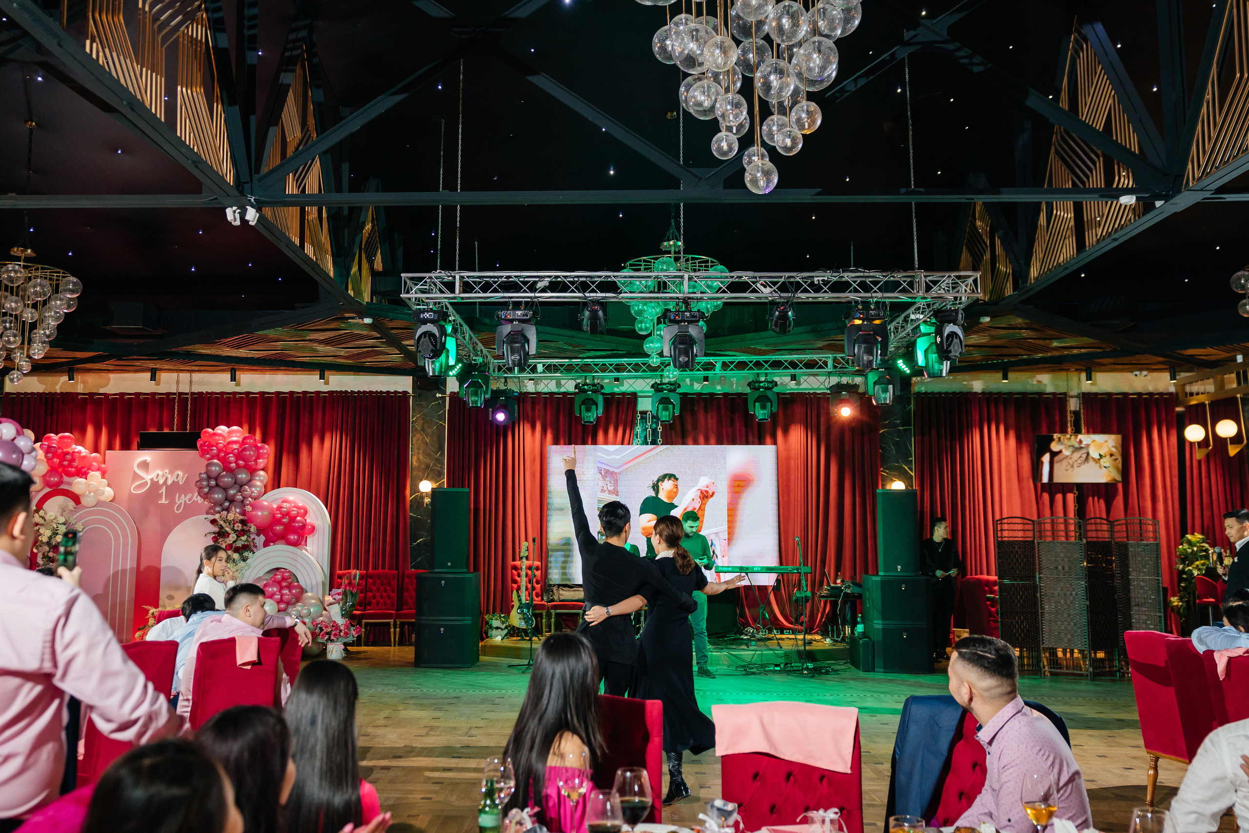 1 жас той. Профессиональный фотограф в городе Астана/Алматы Даурен Сембаев