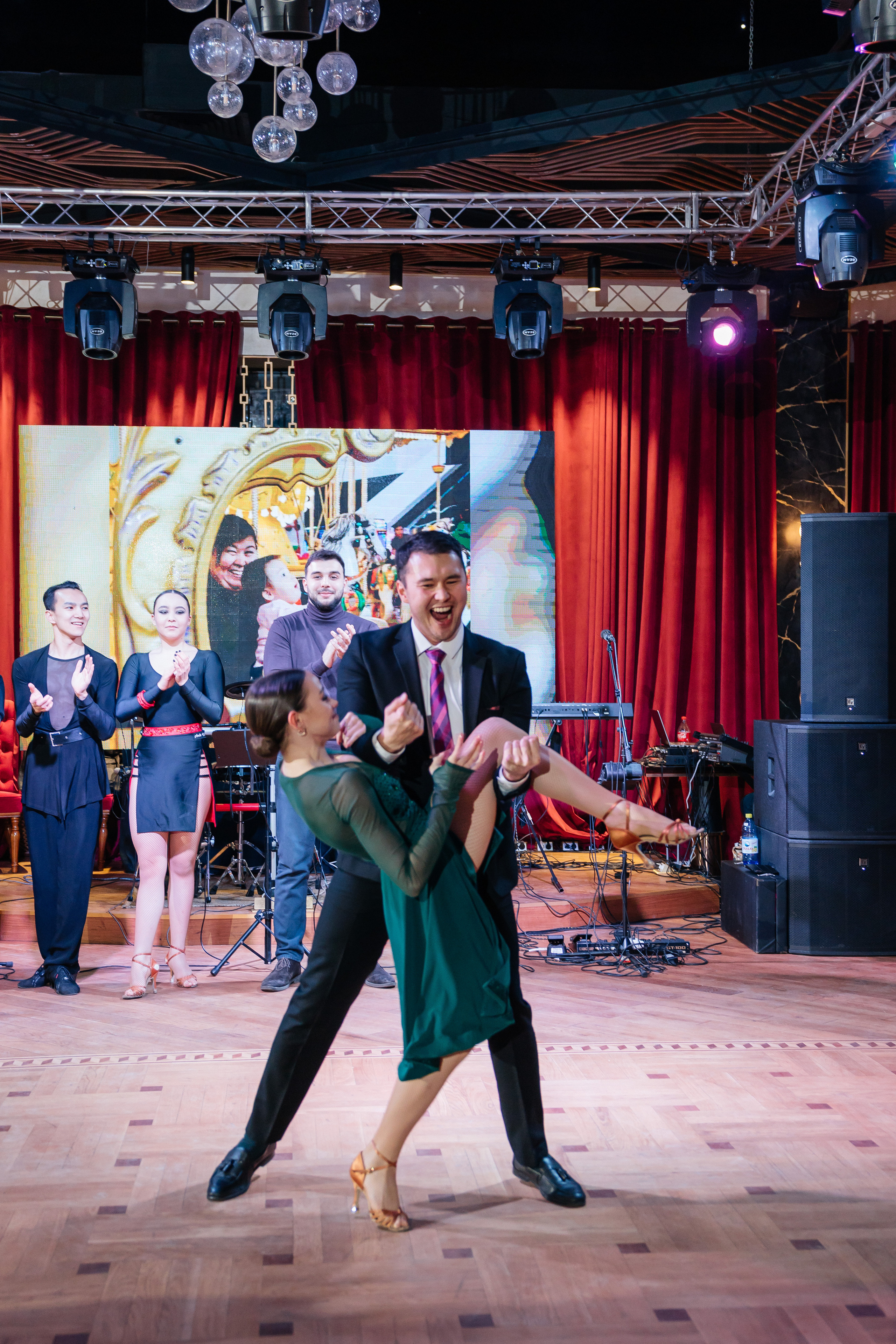 1 жас той. Профессиональный фотограф в городе Астана/Алматы Даурен Сембаев