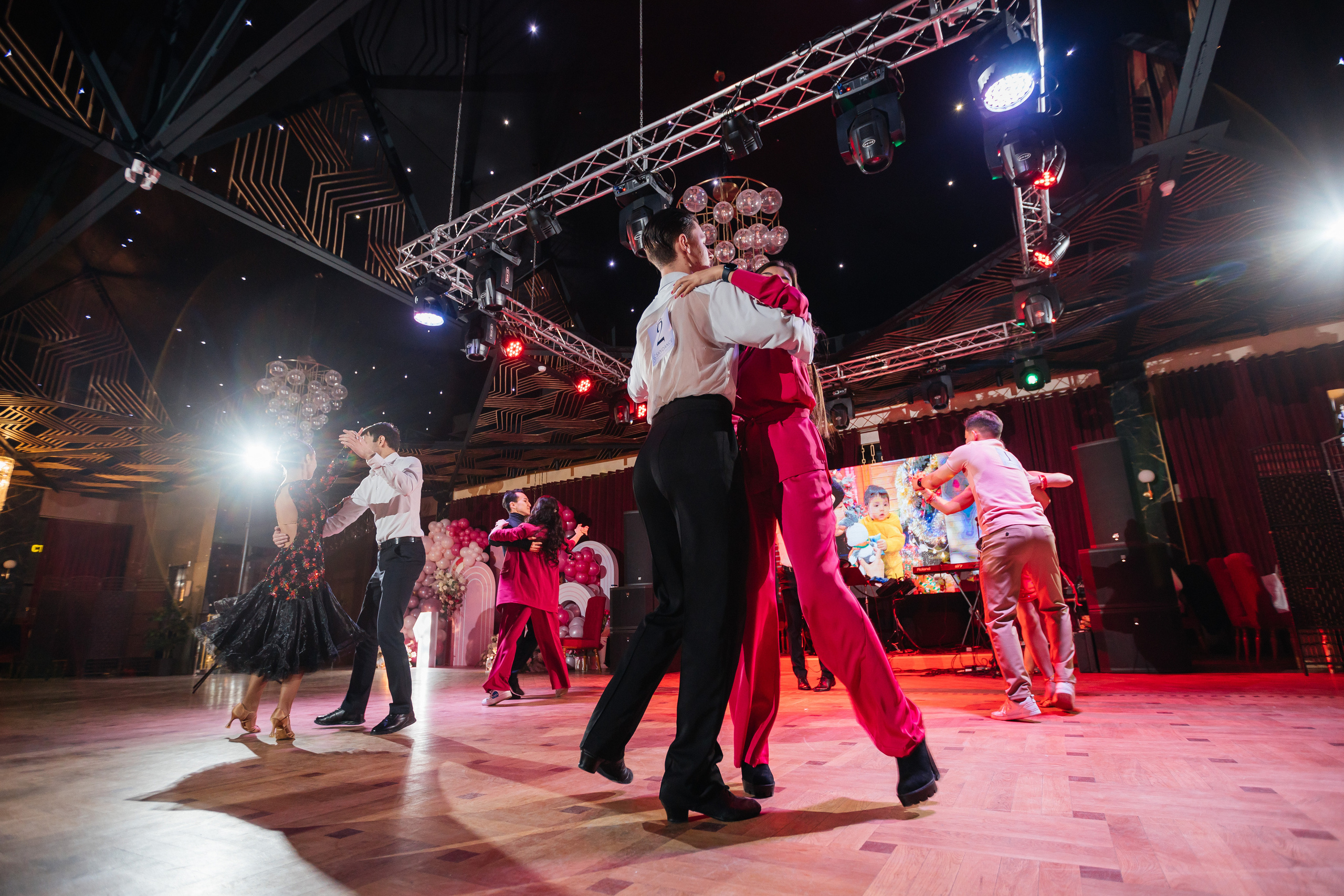 1 жас той. Профессиональный фотограф в городе Астана/Алматы Даурен Сембаев