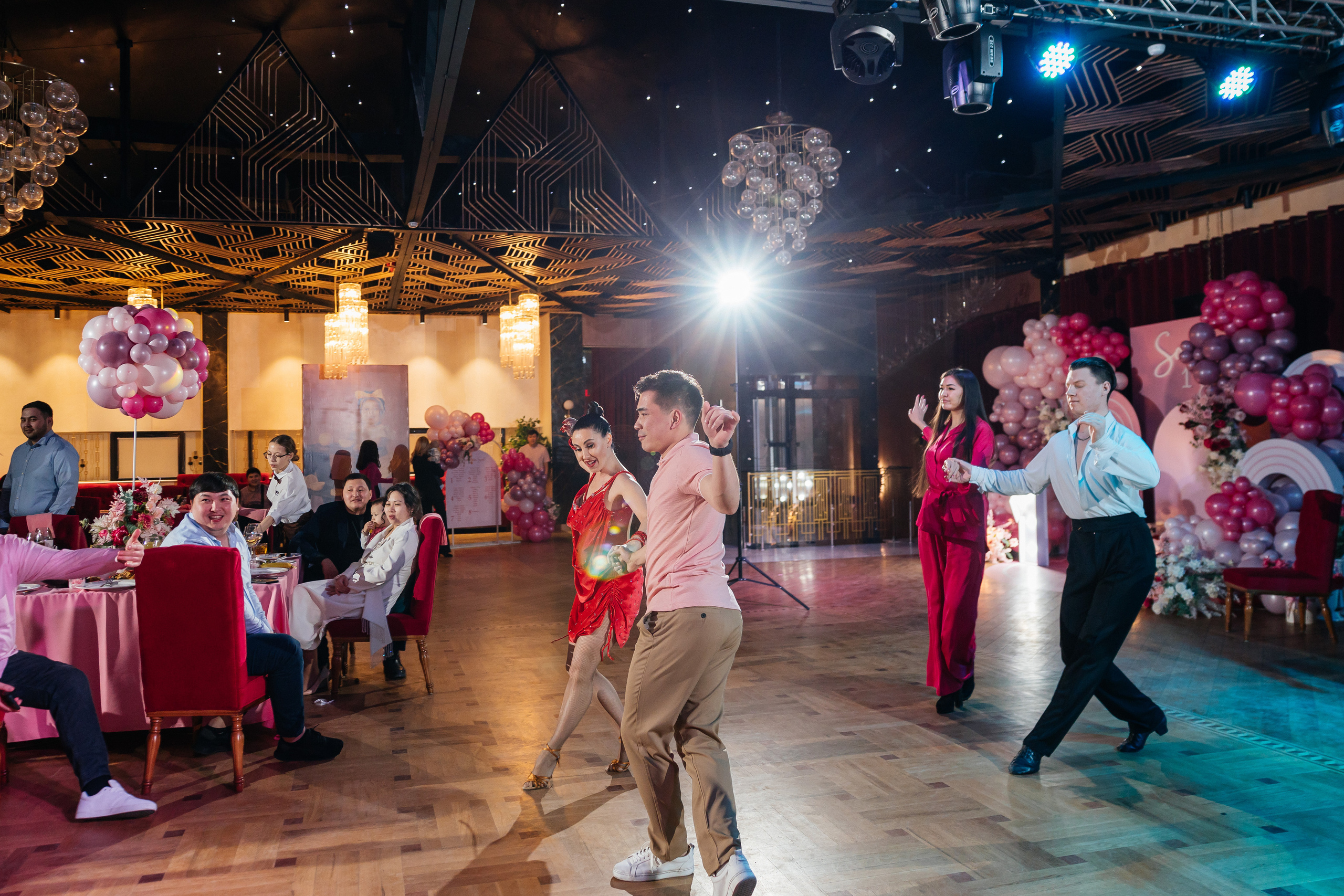 1 жас той. Профессиональный фотограф в городе Астана/Алматы Даурен Сембаев