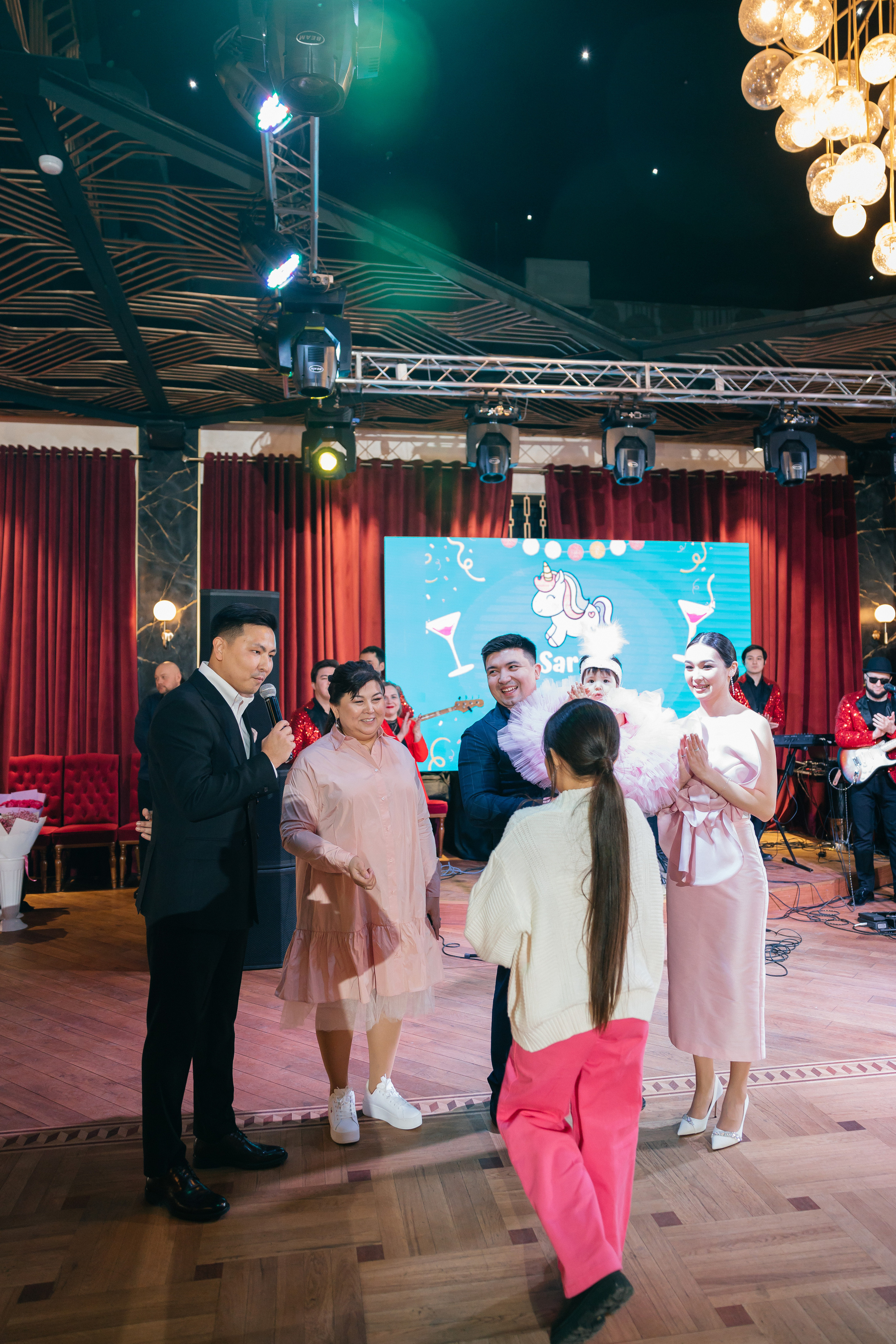 1 жас той. Профессиональный фотограф в городе Астана/Алматы Даурен Сембаев