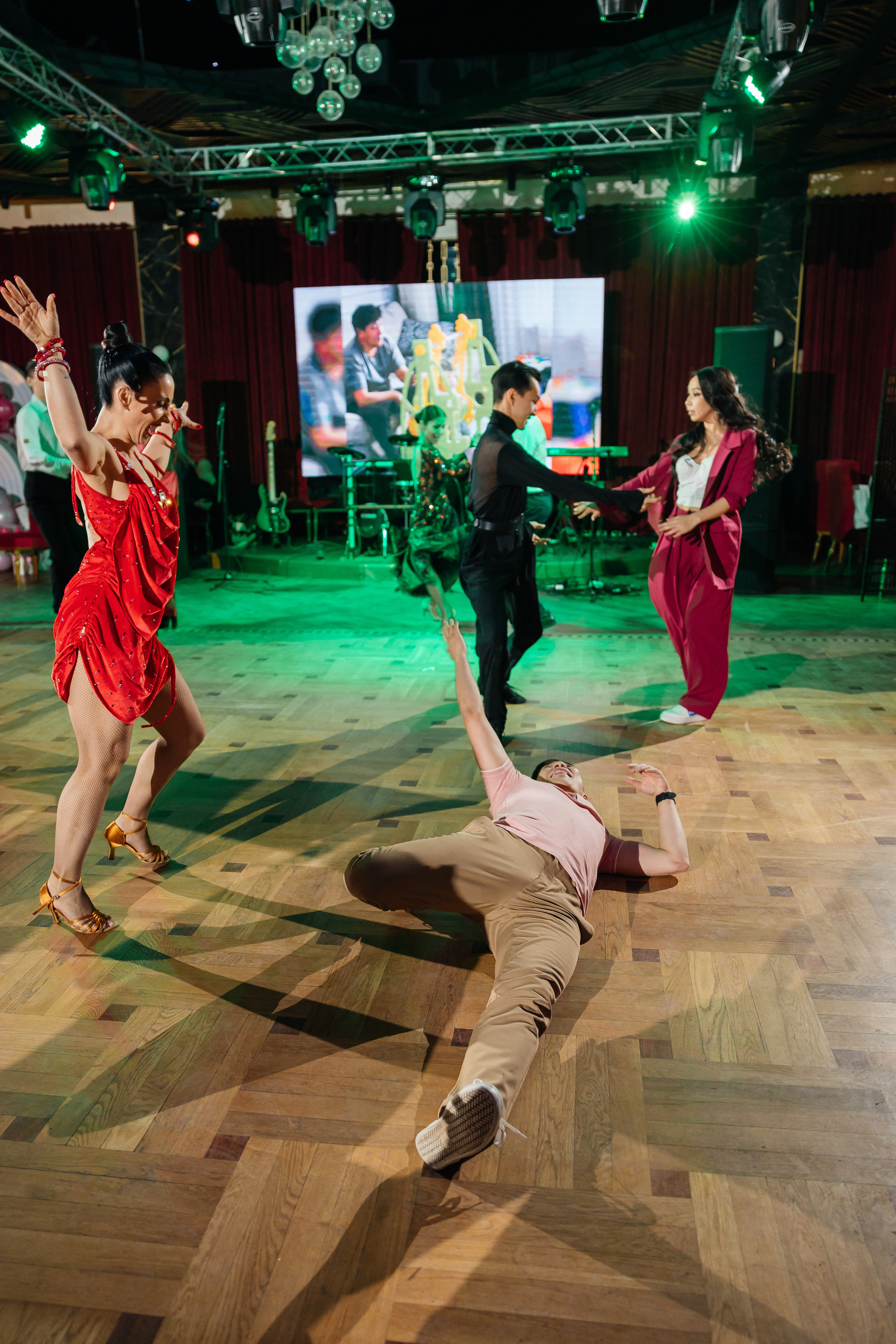 1 жас той. Профессиональный фотограф в городе Астана/Алматы Даурен Сембаев