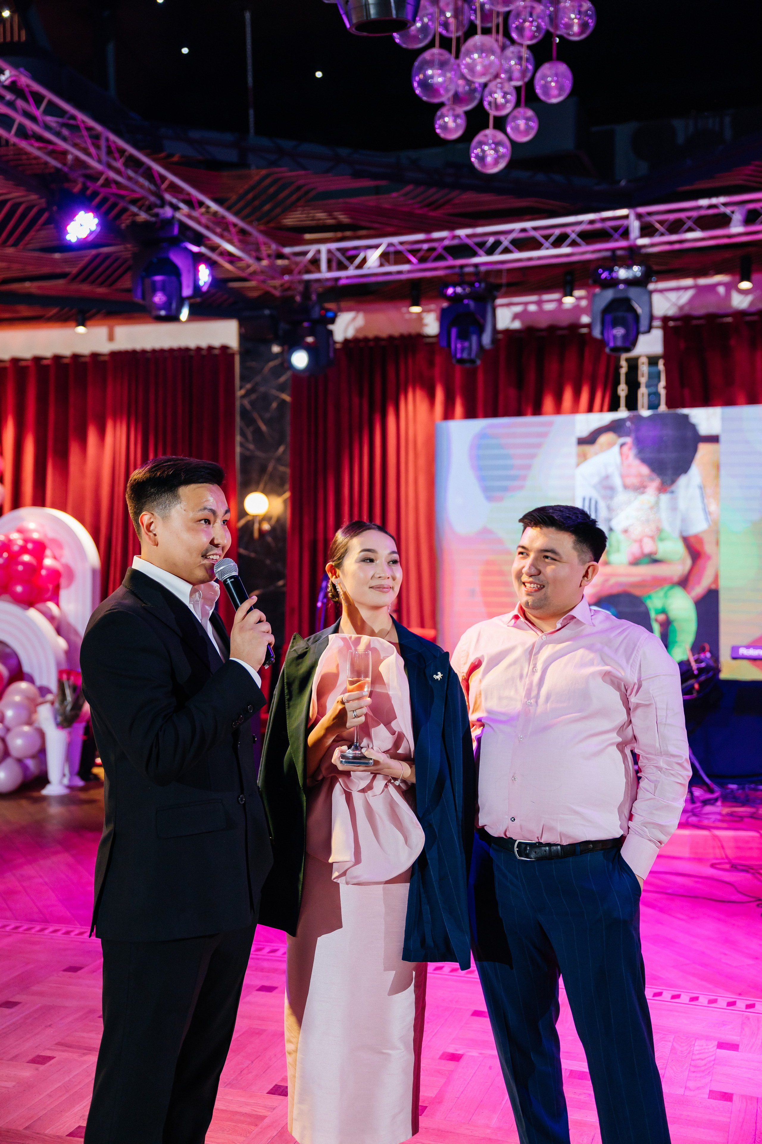 1 жас той. Профессиональный фотограф в городе Астана/Алматы Даурен Сембаев