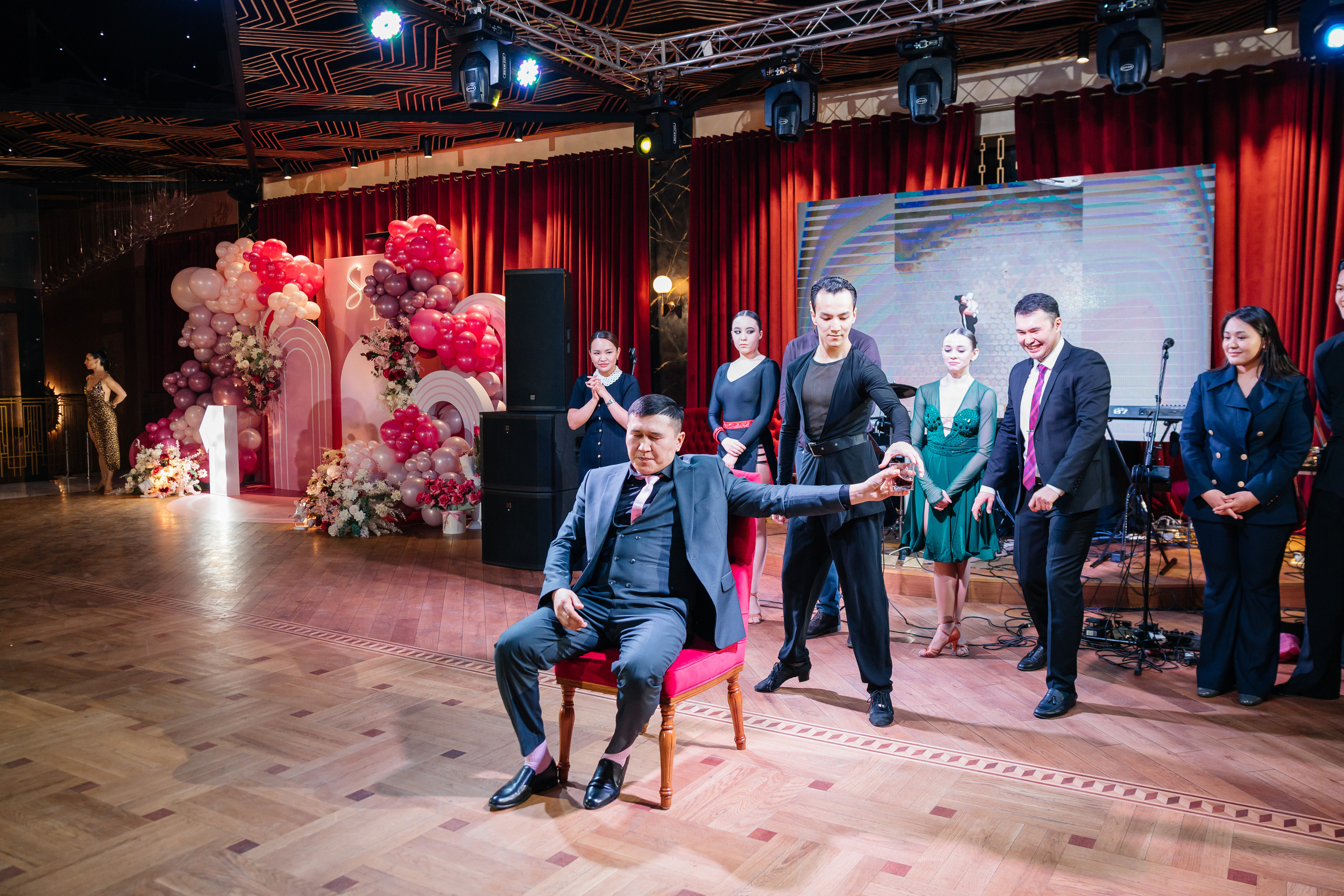 1 жас той. Профессиональный фотограф в городе Астана/Алматы Даурен Сембаев