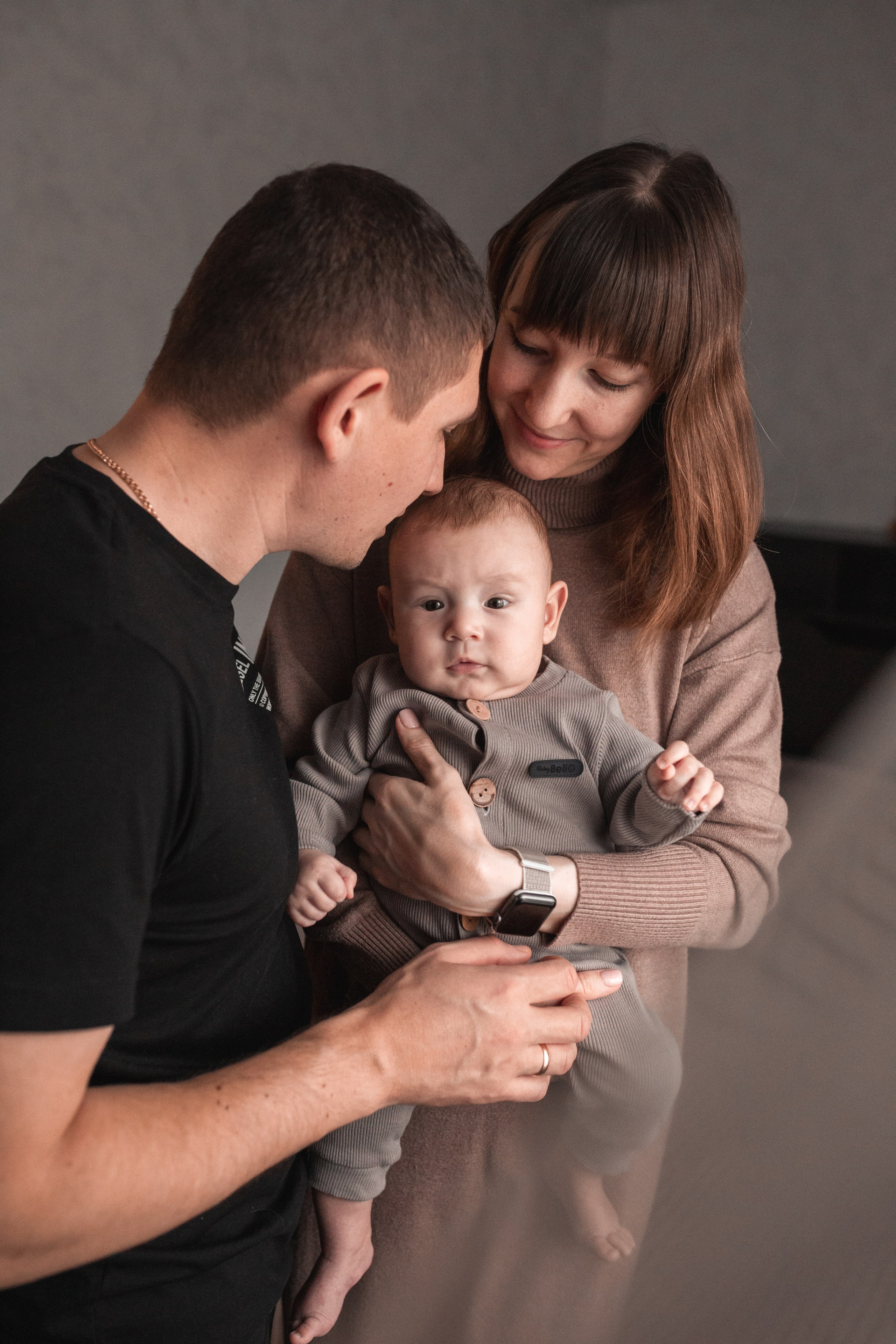 #фотографтольятти #фотографтлт #семейнаяфотосессия #домашняяфотосессиятольятти #мамытольятти #тлт #тольятти #фотоистория #семейныетрадиции #новогодняяфотосессиятольятти #фотограф