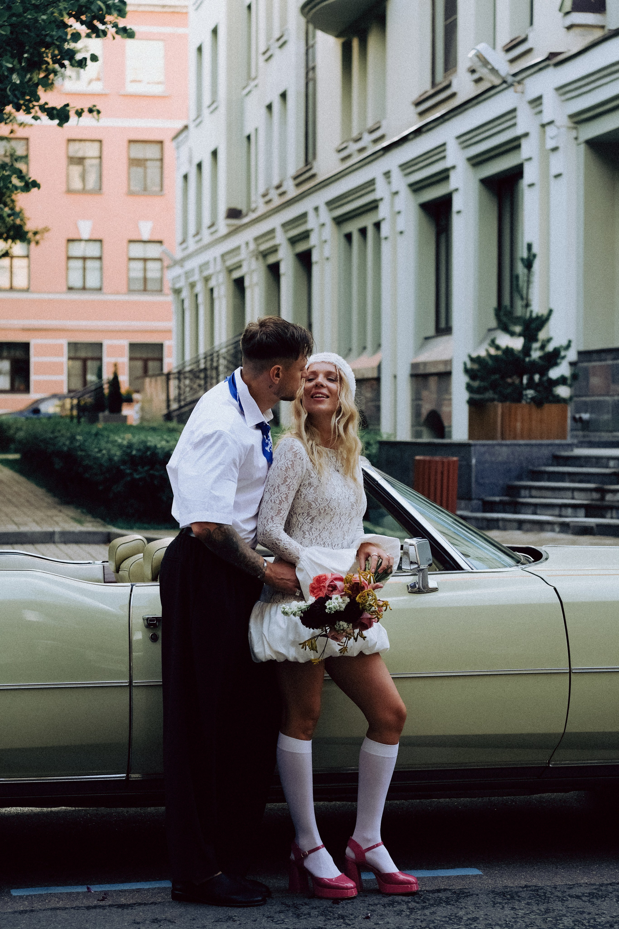 СВАДЕБНАЯ СЬЕМКА С КАБРИОЛЕТОМ В САНТК-ПЕТЕРБУРГЕ НА ПЕТРОГРАДКЕ В ОТЕЛЕ ПАНОРАМИКА. Профессиональный фотограф, Санкт-Петербург — Виктория Богомолова